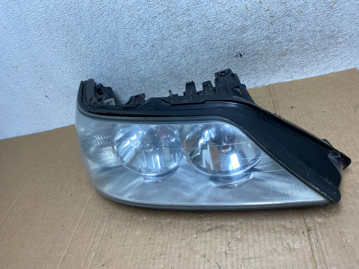 2005 to 2011 Lincoln Town Car Right Passenger Rh Side Headlight AI4643 DW1
