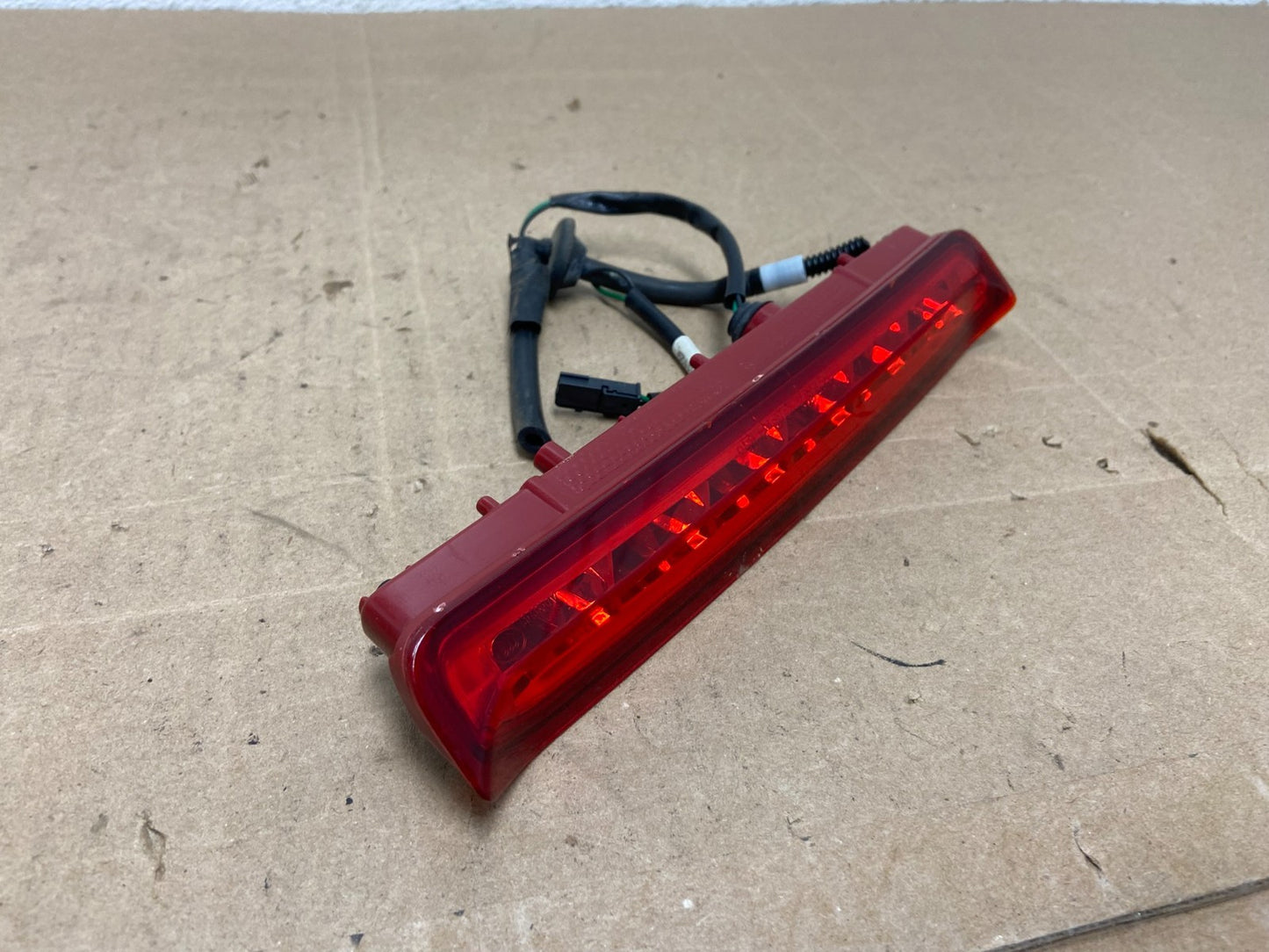 2013 to 2016 Buick Encore 3RD Brake Tail Light ae5036 DG2