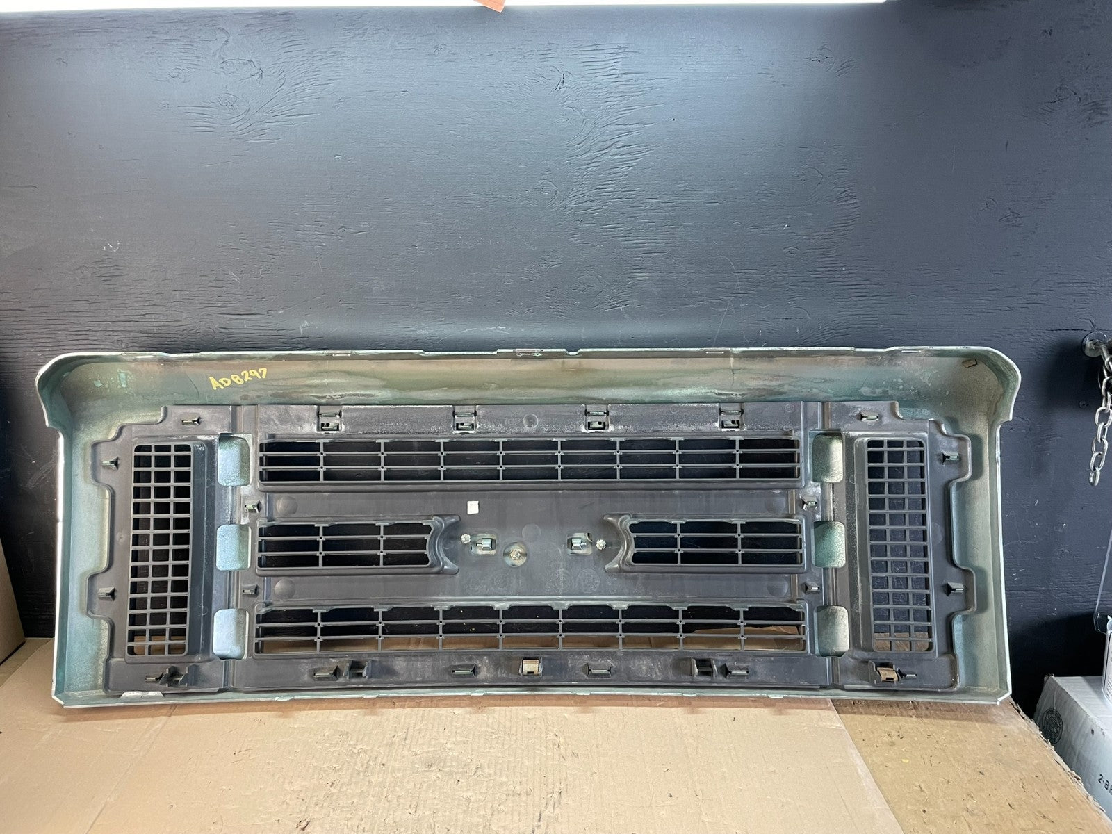 2008 to 2014 Ford Econoline E150 E250 Front Upper Chrome Grill Grille AD8297 DG4