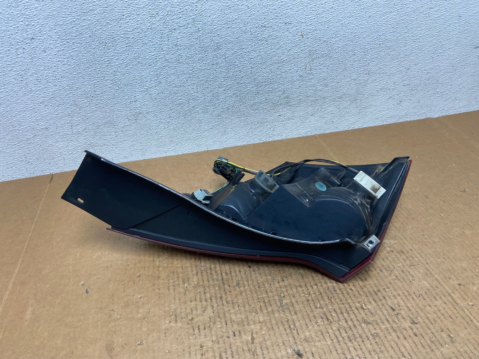 2003-2007 Saturn Ion Passenger Right RH Side Tail Light Tail Light AE1201 LK6