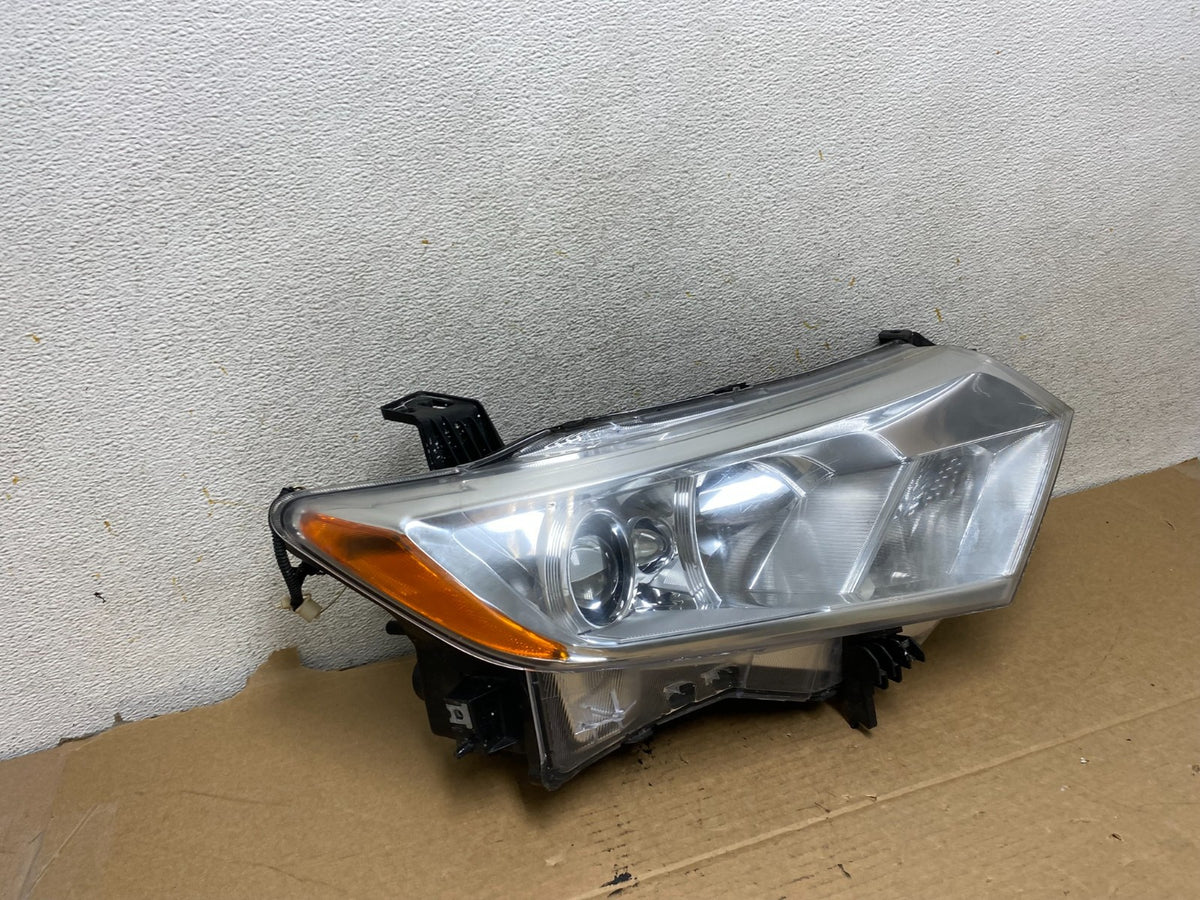 2012 to 2017 Nissan Quest Right Passenger RH Headlight Halogen AH7792 DW1