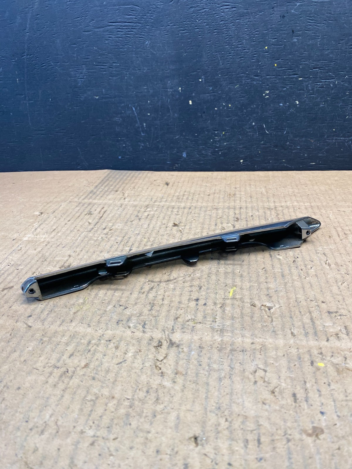 2010 to 2012 Jaguar XJ XJL Front Left Driver Lower Grille Grill Molding n5324 DG3