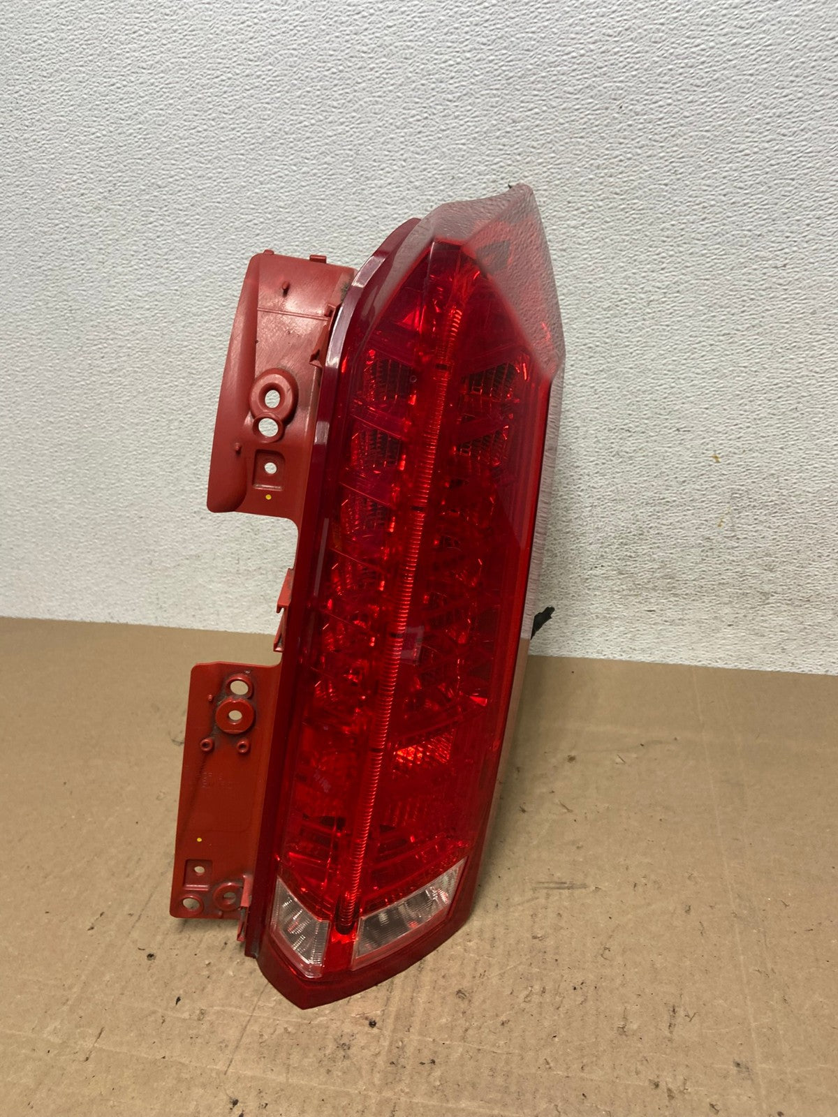 2010 to 2016 Cadillac Srx Right Passenger RH Side Tail Light AE6121 LK0