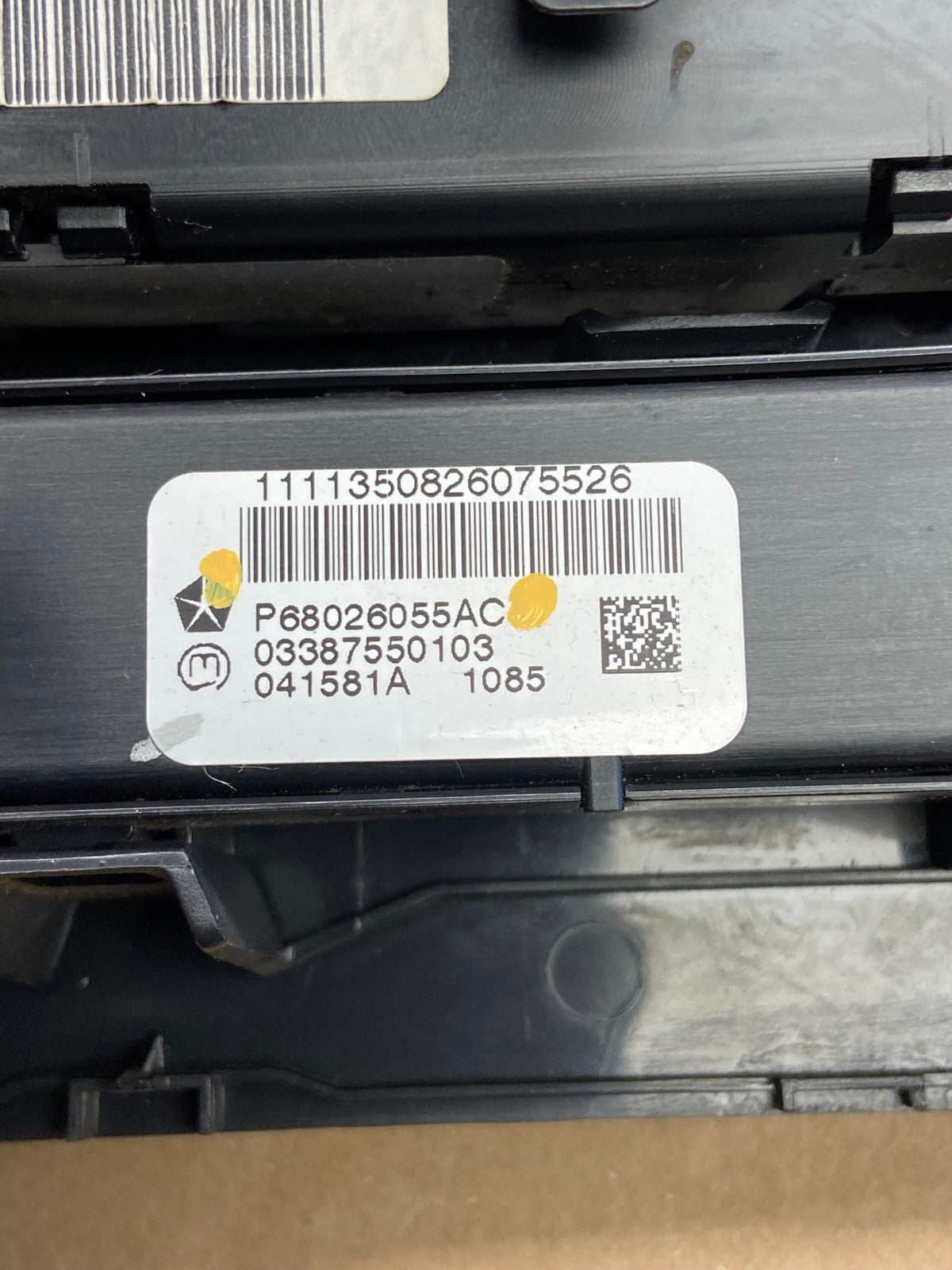 2009 to 2012 Dodge Ram 1500 Center Dash Radio Screen Climate Panel AG0446 DG6