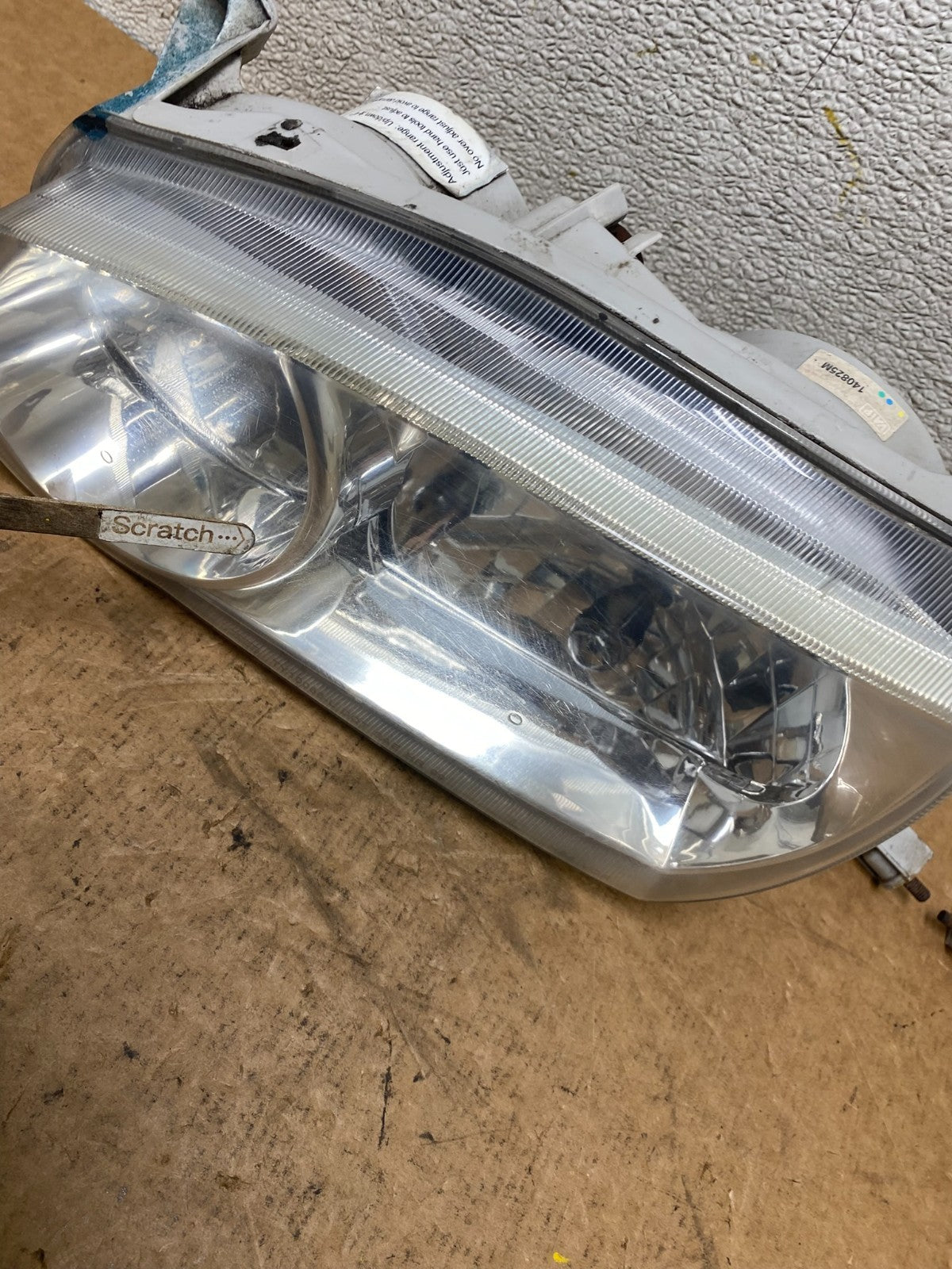 2001-2002 Toyota Corolla Right Left Side Halogen Headlights OEM S6921 PS3