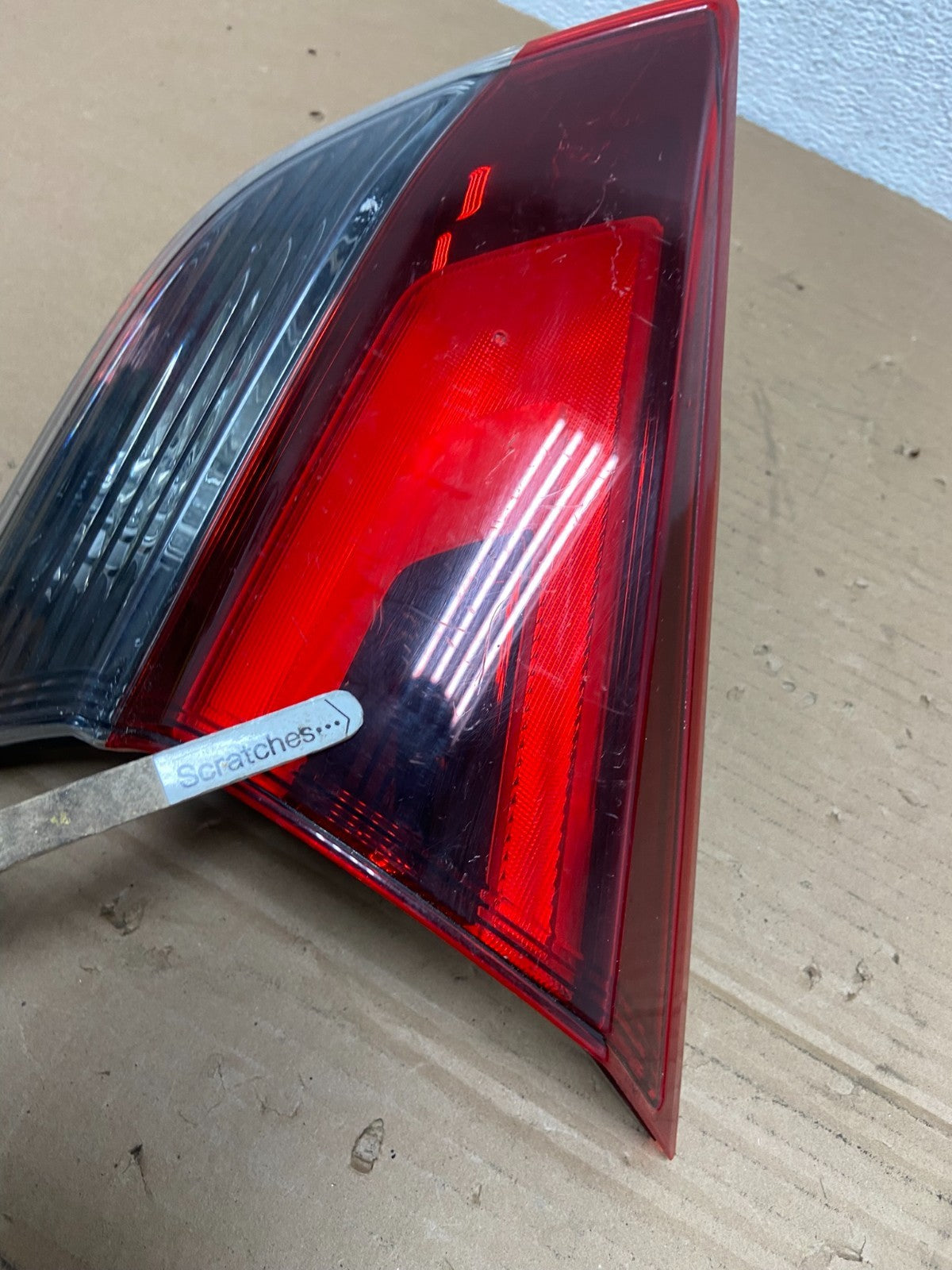 2017 - 2020 Nissan Rogue Inner Right Passenger RH Side Tail Light AD4199 DW3