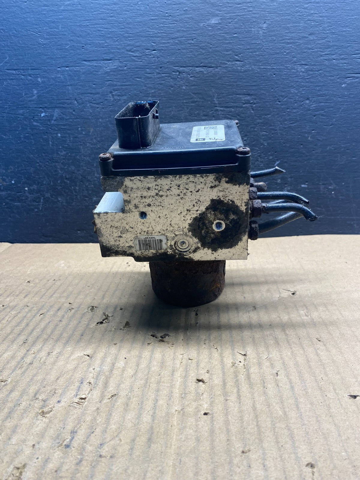 2012-2017 Chevrolet Express GMC Savana ABS Anti Lock Brake Pump AD1776 DG4