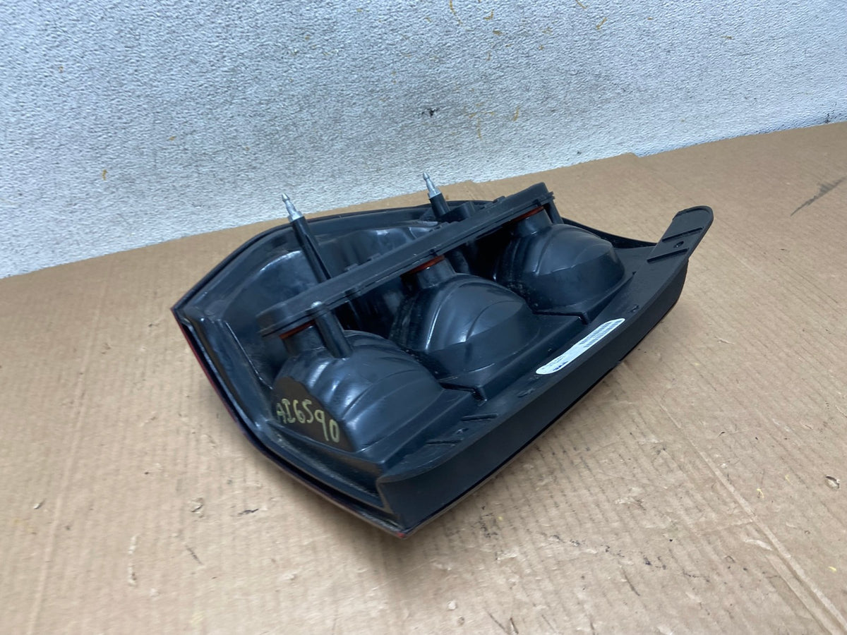 2002 to 2009 Chevrolet Trailblazer Right Passenger Rh Tail Light AI6590 LK6