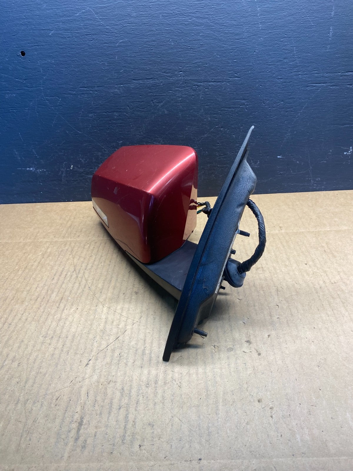 2009 to 2017 GMC Acadia Right Passenger Door Mirror AC2851 DW2