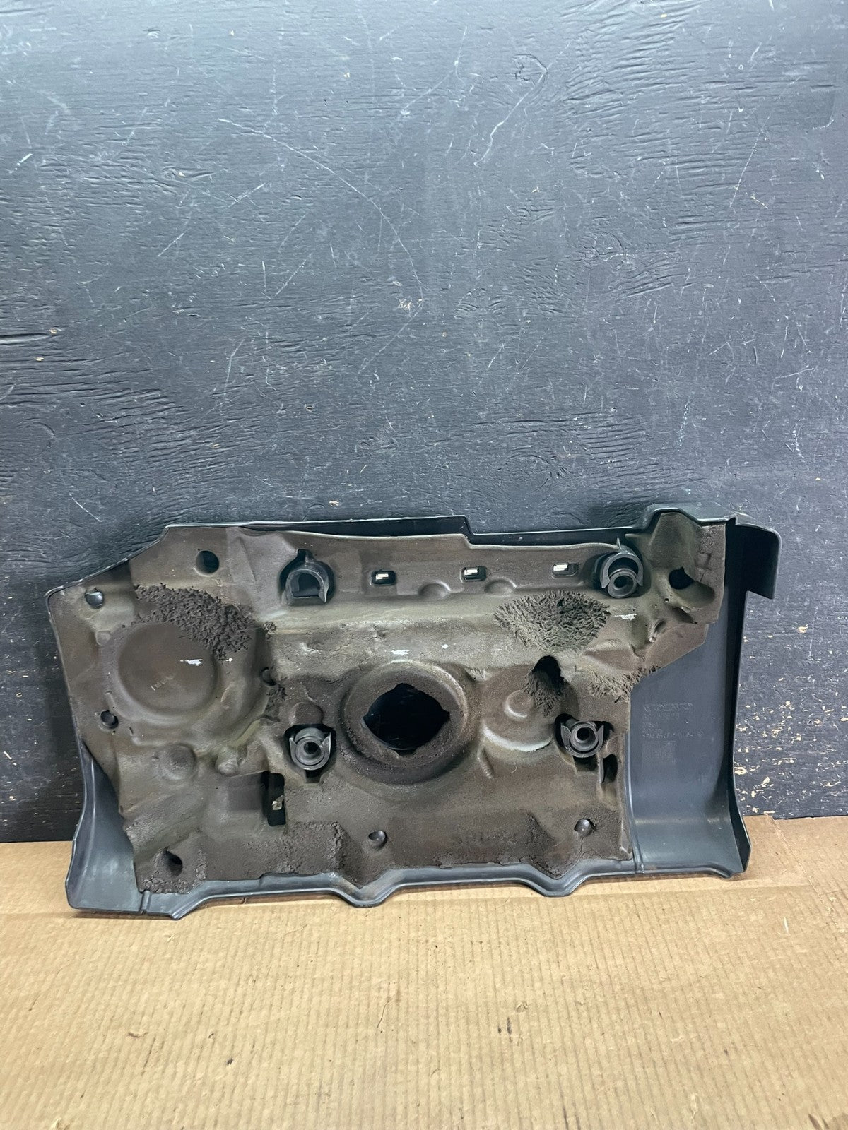 2007 to 2014 Volvo XC90 OEM 3.2L Upper Top Engine Motor Dust Cover Oem aa9223 DG5