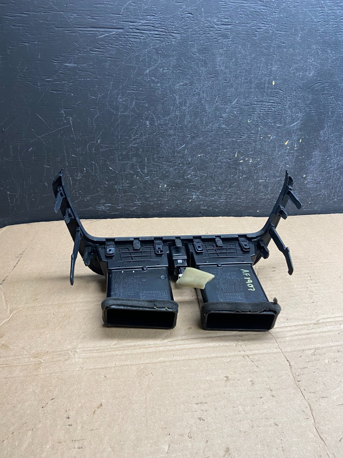 2016 2018 Nissan Maxima Center Dash Vent Ac Air Vent Trim Panel Bezel af1907 DG3
