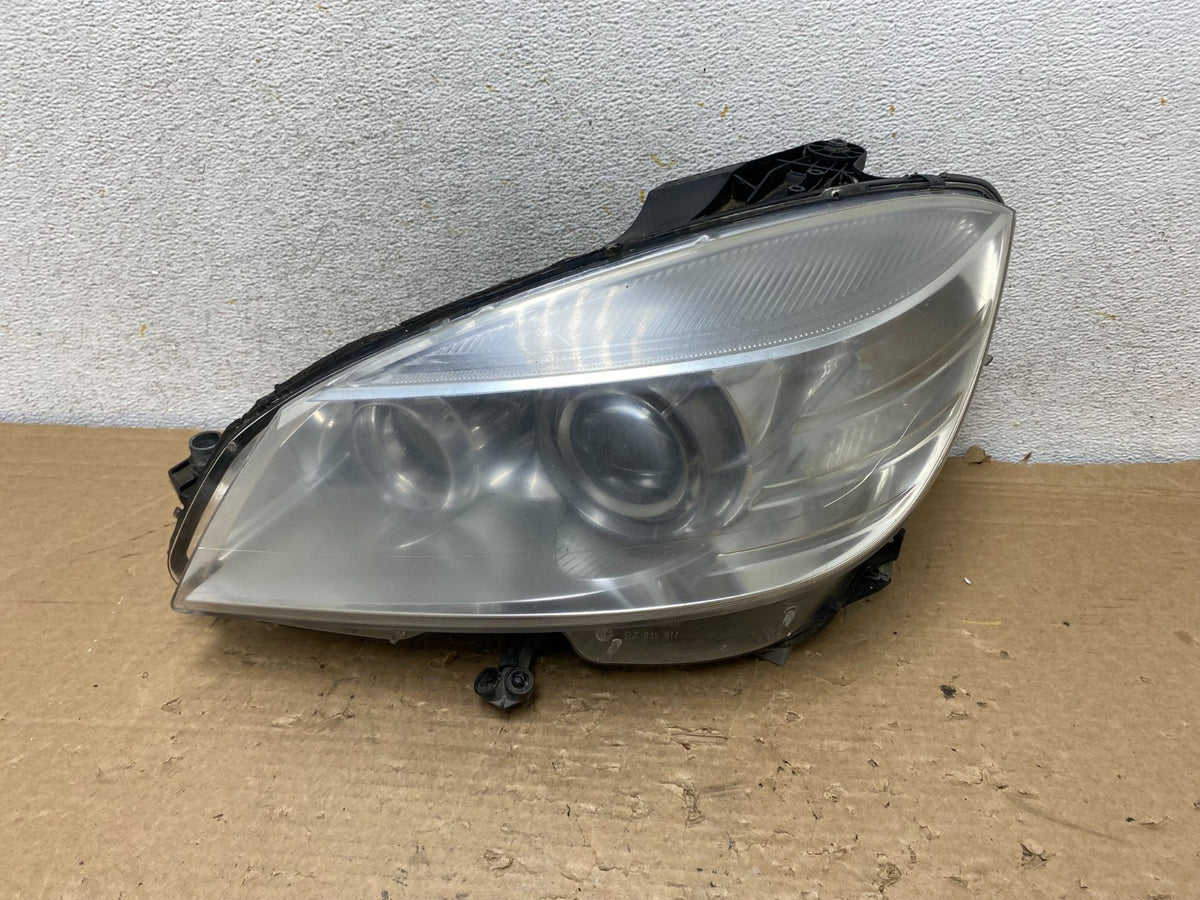 2008-2011 Mercedes C-Class C350 C300 Left Driver Xenon Headlight AH9052 DW0