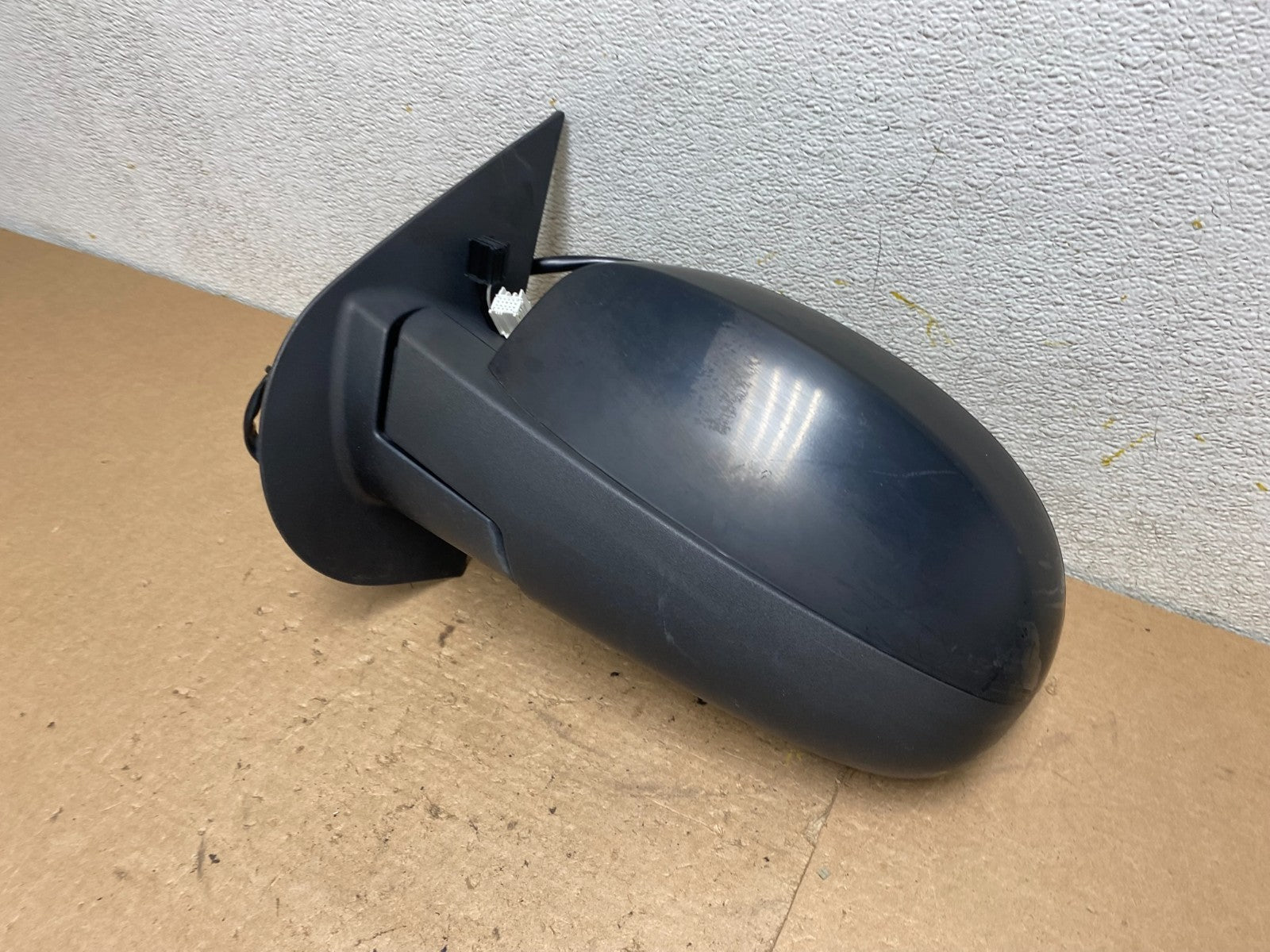 2007-2009 Chevrolet Tahoe Silverado Suburban Left Turn Signal Mirror OE P6394 DG1