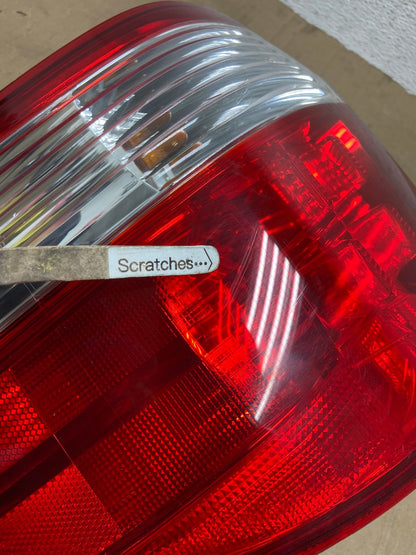 2005 2006 2007 Honda Odyssey Left Driver LH Side Tail Light AE9179 LK3