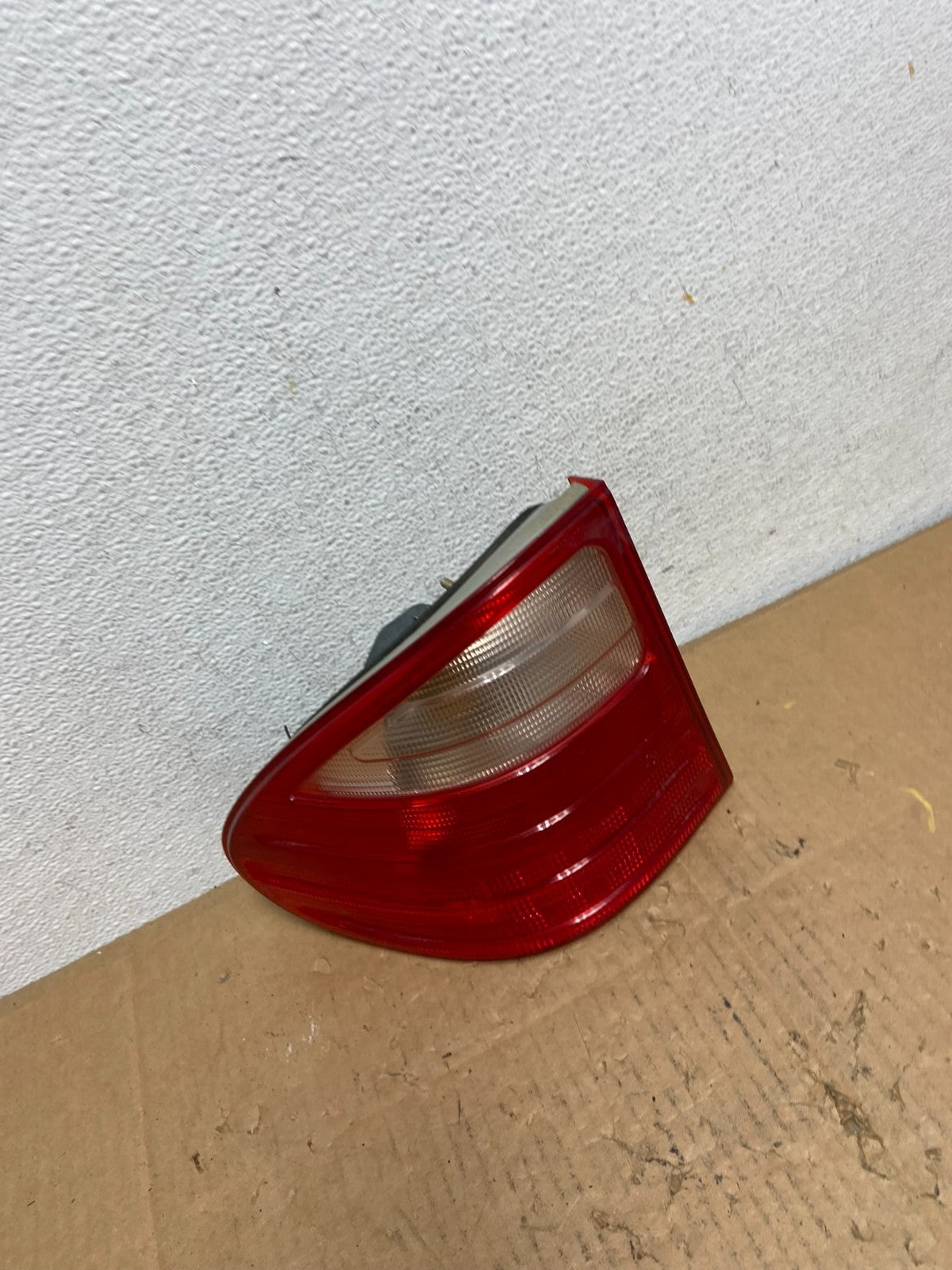 2000-2003 Wagon Mercedes-Benz W210 E-Class Left Driver LH Tail Light AC7373 DG2