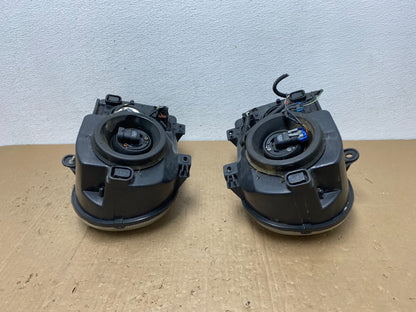 2005 to 2010 Chrysler 300C Left+Right Side Halogen Headlights AC6042 DW8