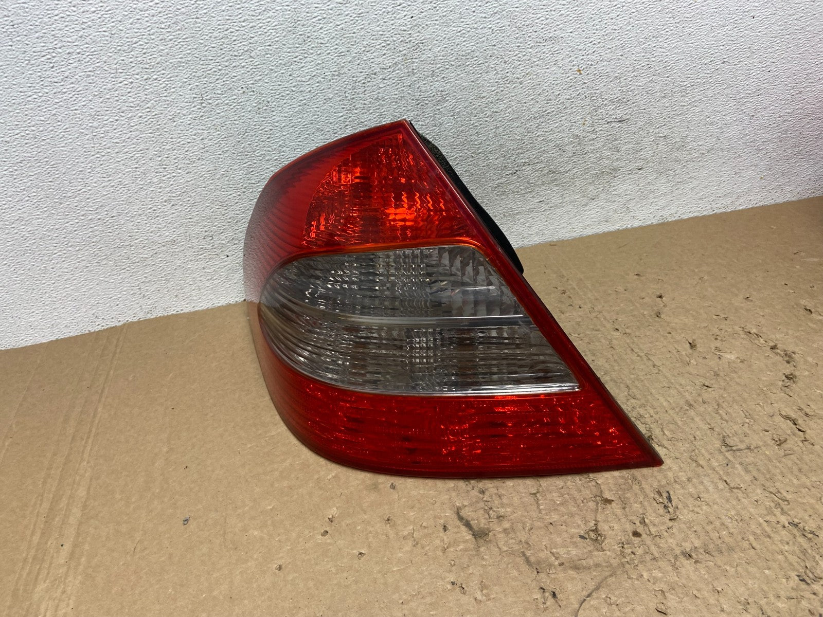 2007 - 2009 Mercedes E E320 E500 Sedan Left Driver LH Tail Light DEPO AF8410 DW1