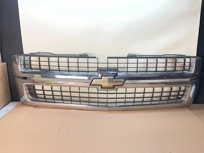 2007 to 2010 Chevrolet Silverado 2500 3500 Front Chrome Grille Grill AI8661 DG0