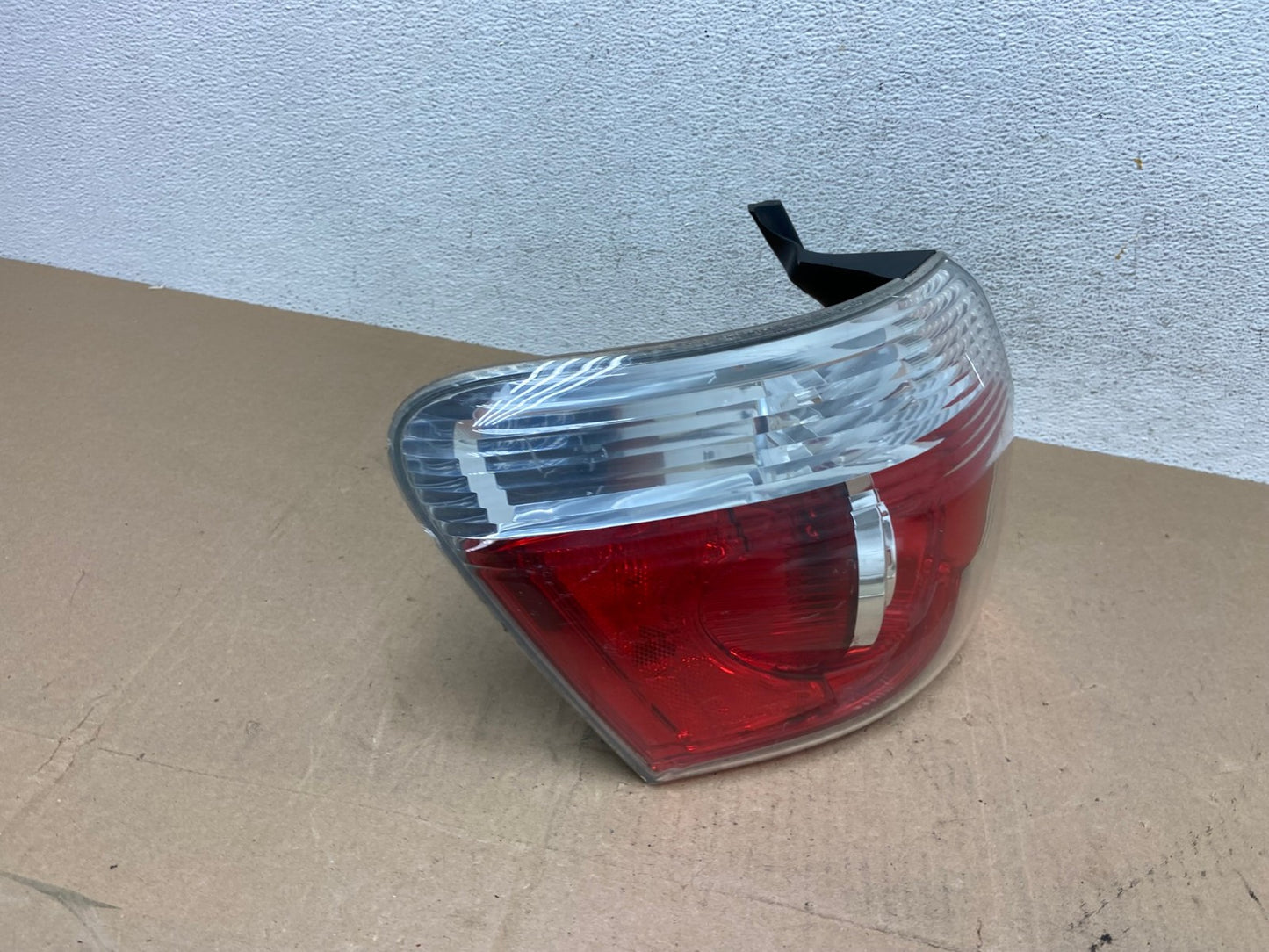 2007 to 2012 GMC Acadia Tail Light Left Side Driver Lh AE6721 LK2