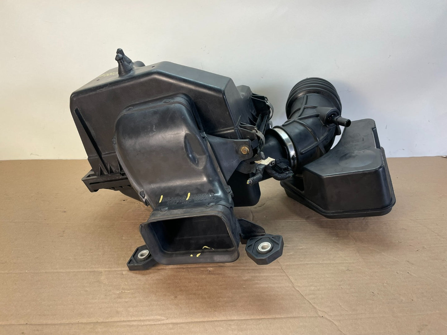 2012- 2014 Ford Edge Lincoln MKX 3.5L Air Cleaner Filter Resonator Box ag9944 DG3