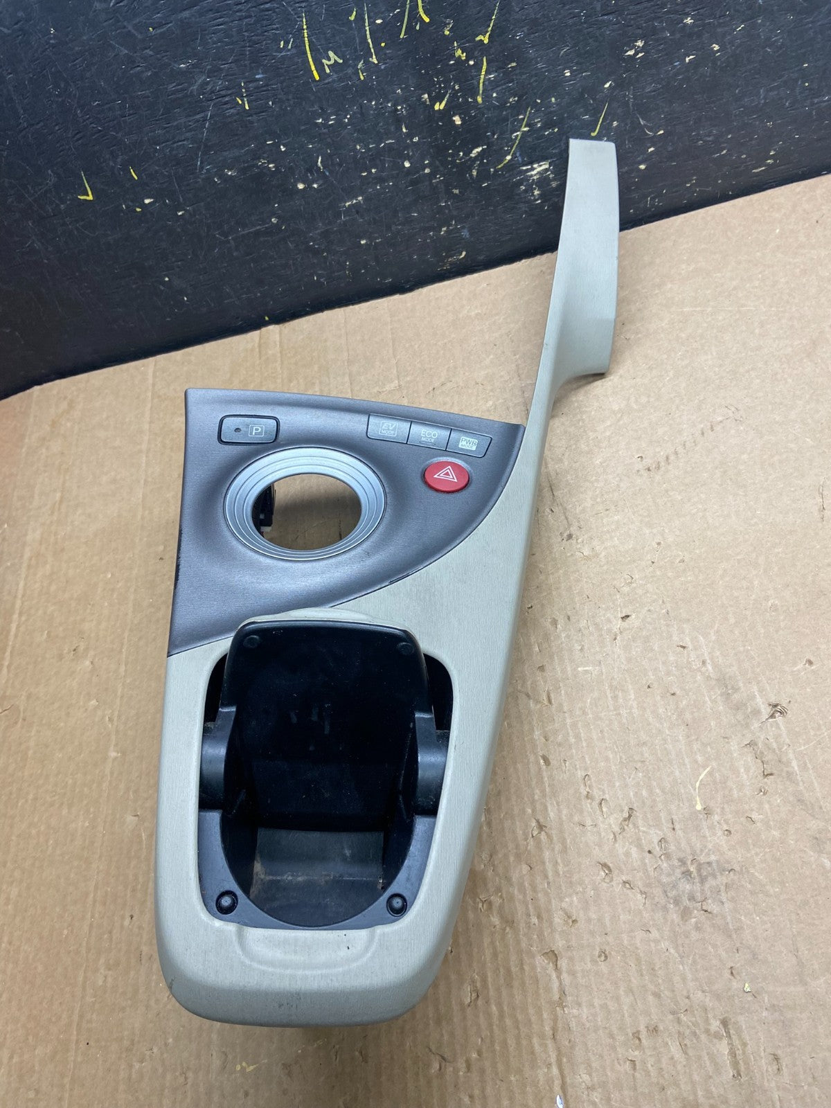 2010 to 2015 Toyota Prius Center Console Cup Holder Trim Bezel Z4197 DG1