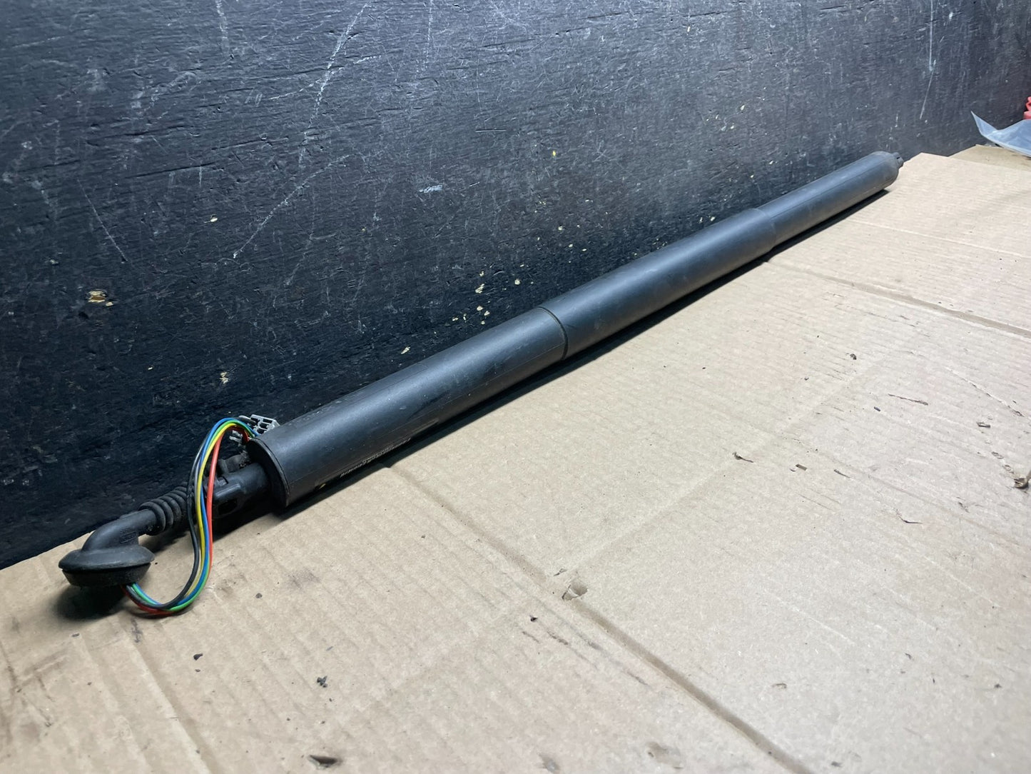 2013 - 2016 Ford Escape Tailgate Power Hatch Lift Right Strut x4066 DG4