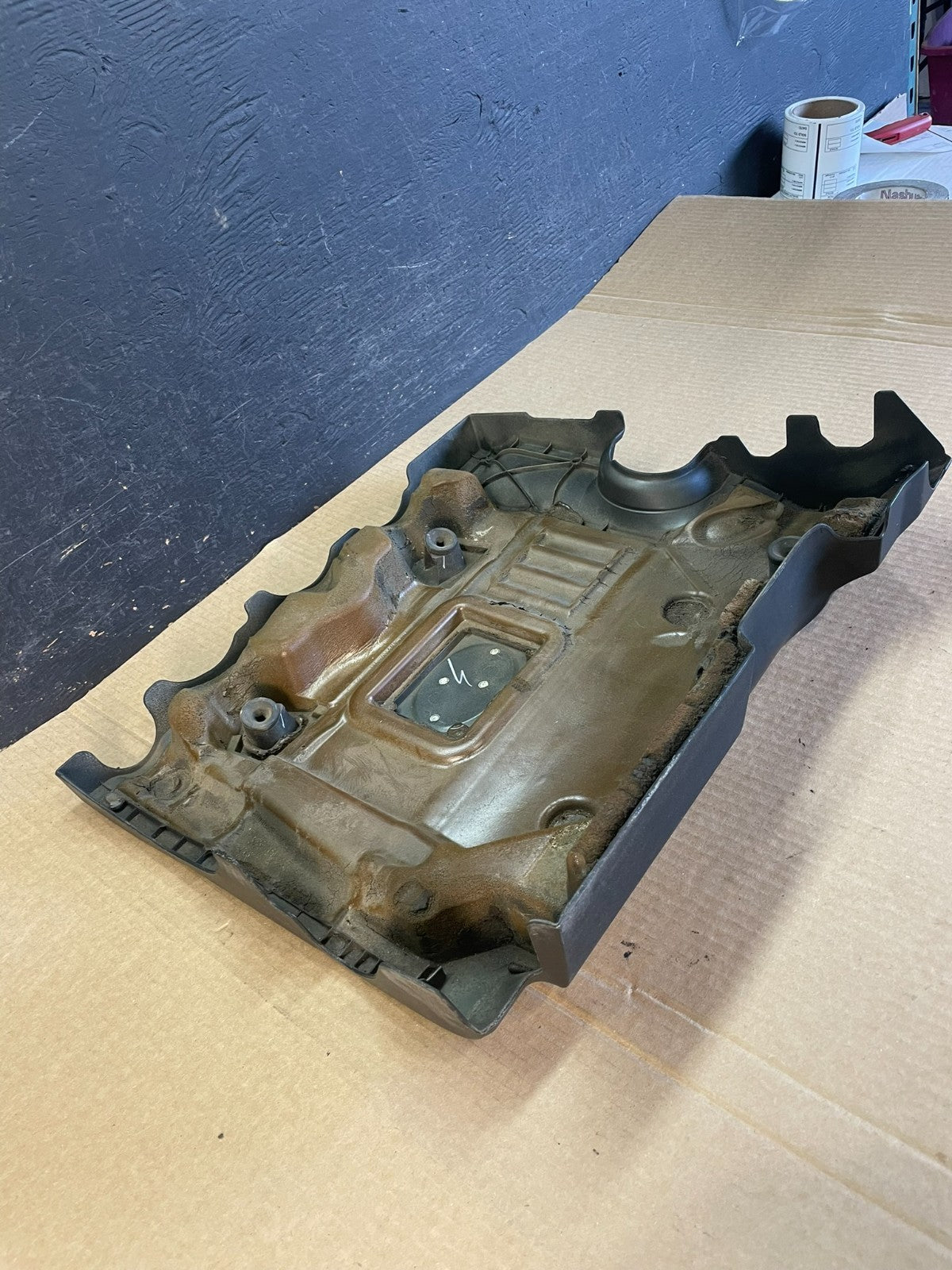 2011 to 2016 Toyota Sienna Top Engine Cover Lid AF3541 DG3