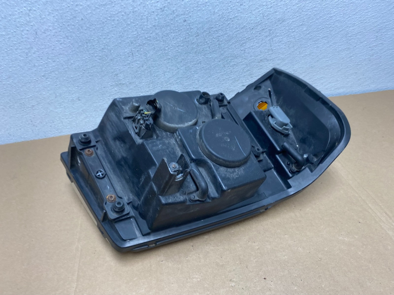 2002 to 2009 Gmc Envoy Left Driver Lh Side Headlight Halogen Oem AC5566 DW4