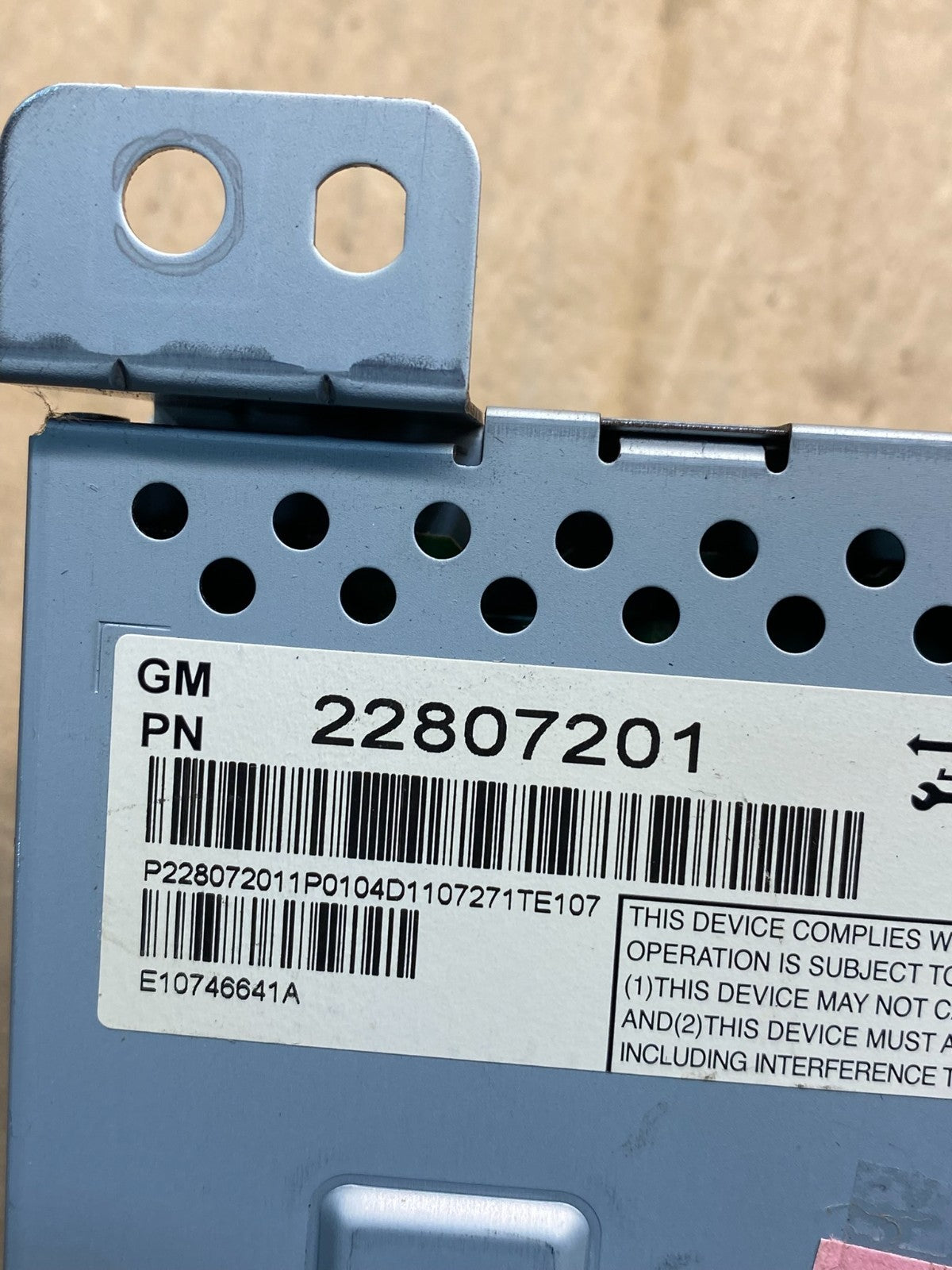 2010 - 2011 Chevrolet Equinox Radio Display Screen Information Dash Oe AJ0092 DW4