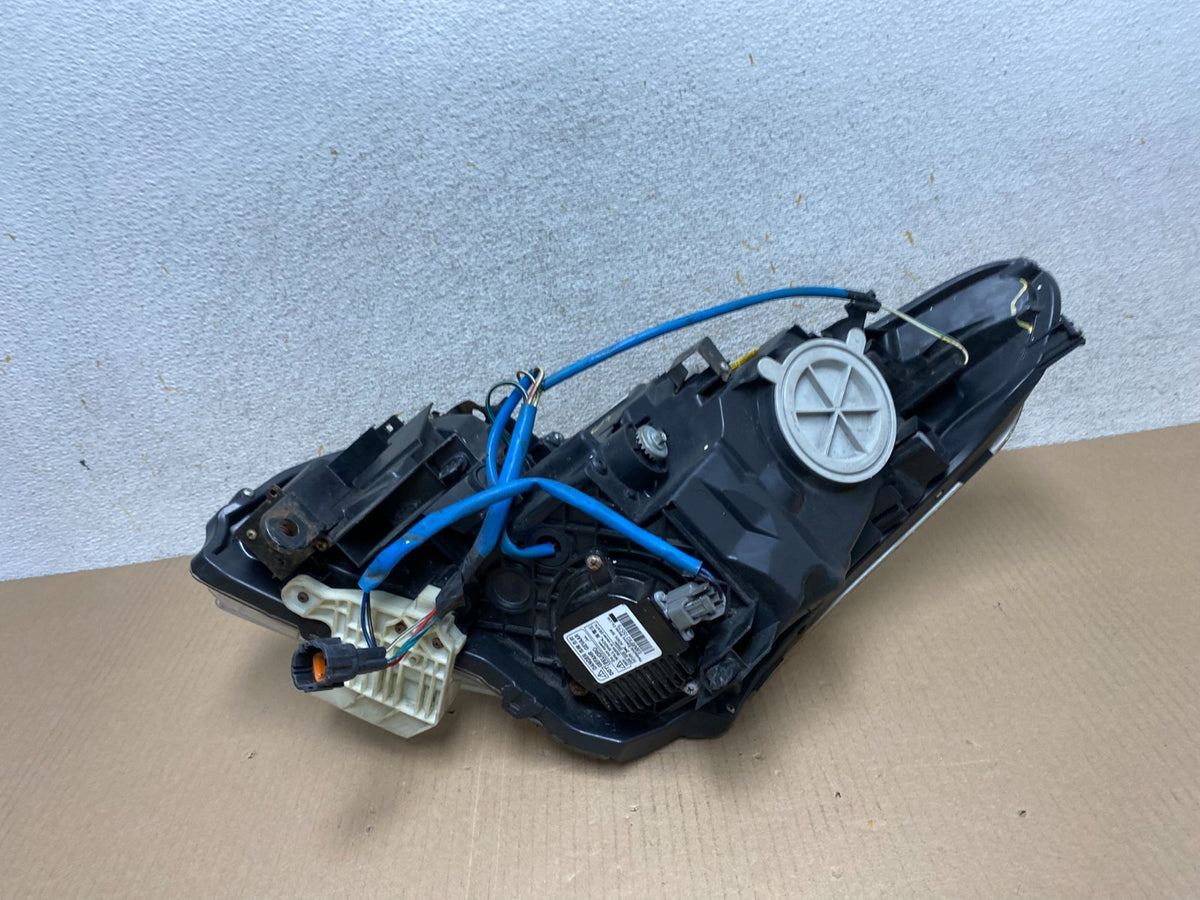 2010-2012 Infiniti G37 Right Passenger Side Xenon HID Headlight DEPO AJ2367 DW8