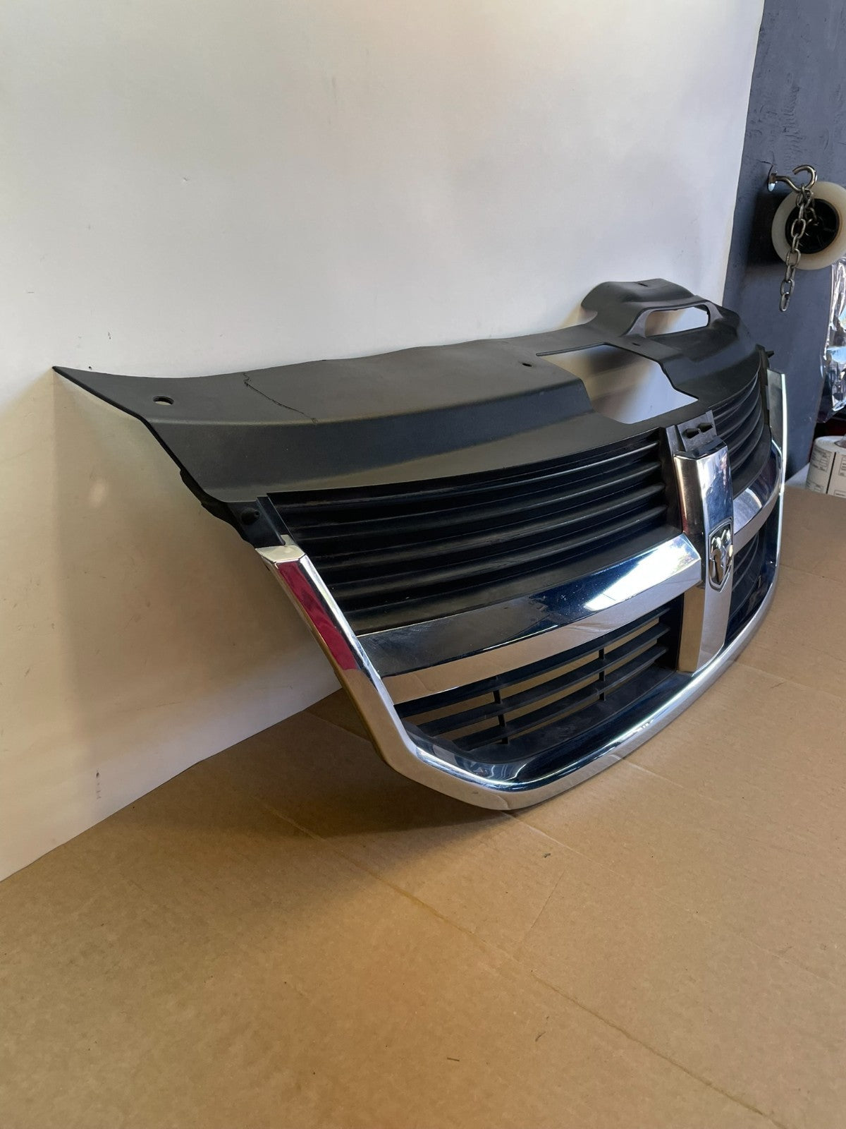 2009 to 2010 Dodge Journey Chrome Front Upper Grill Grille AG9855 DG2