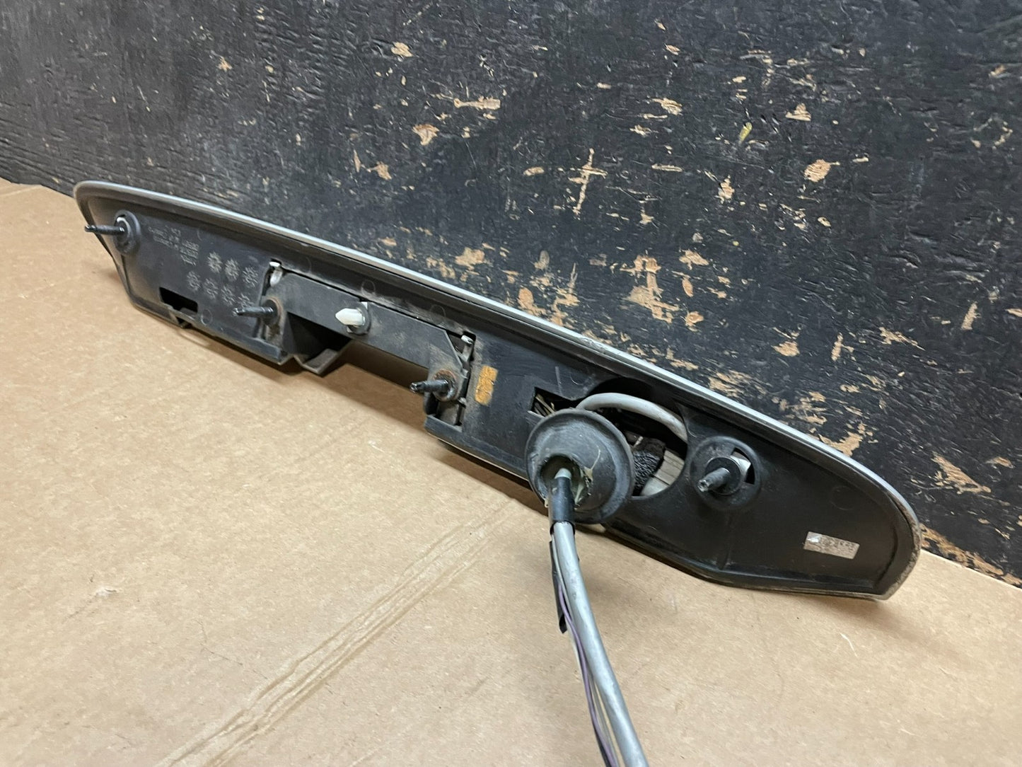 2008-2012 Buick Enclave Trunk Lid Finish Garnish Panel Moulding Camera Z5754 DG9