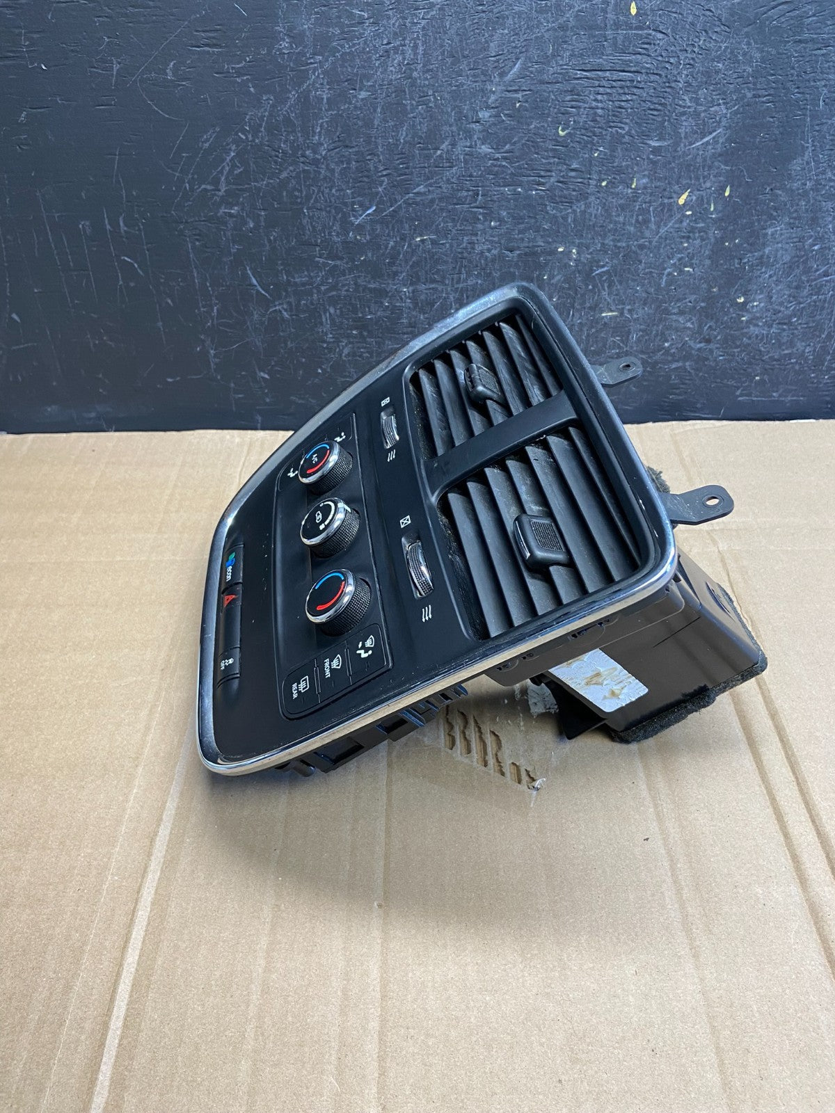 2011-2016 Dodge Grand Caravan Temperature Climate Control AC Heater AD7020 DG2