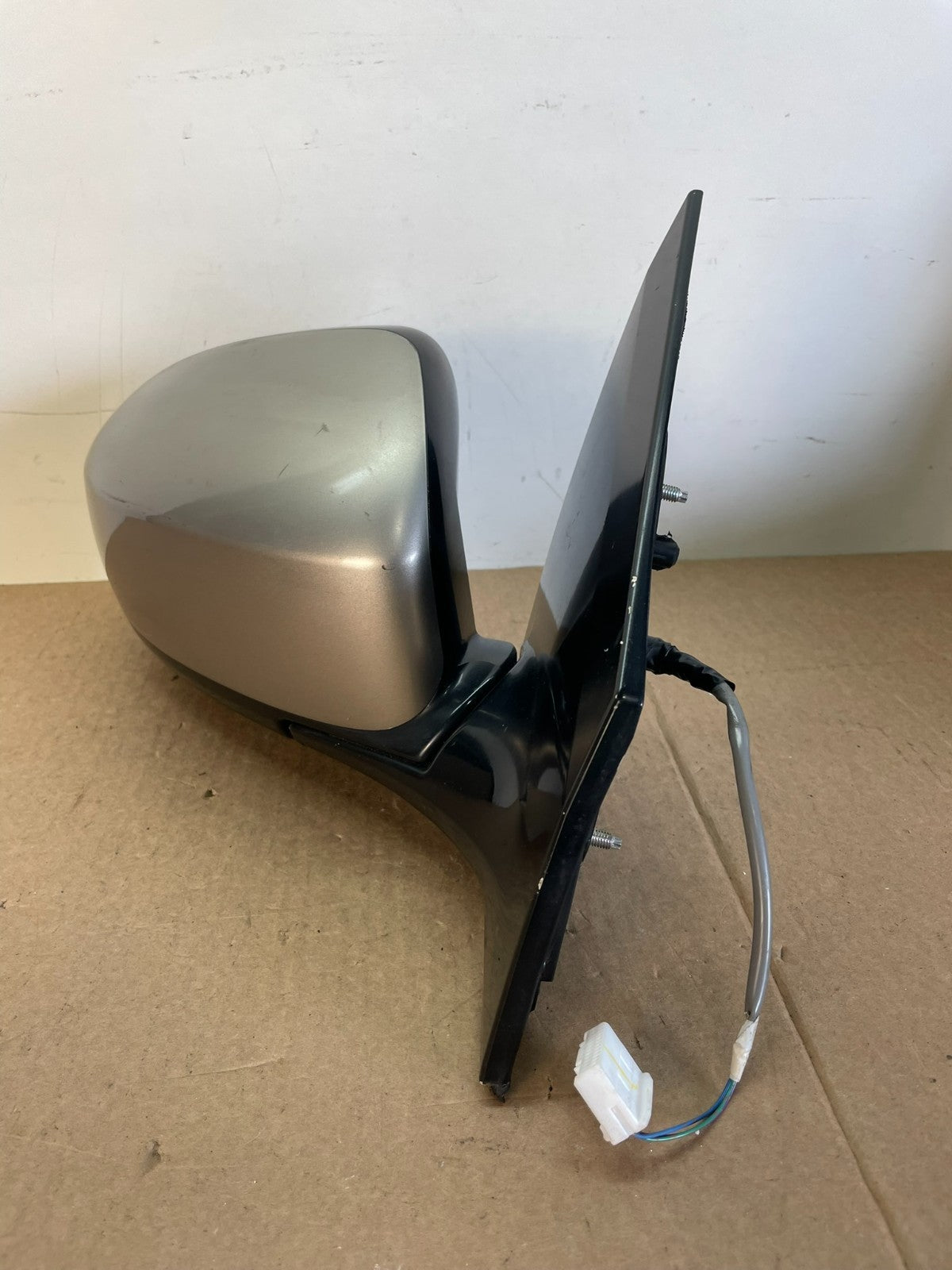 2009 to 2014 Nissan Murano Right Passenger Side View Door Mirror AH6176 DW1
