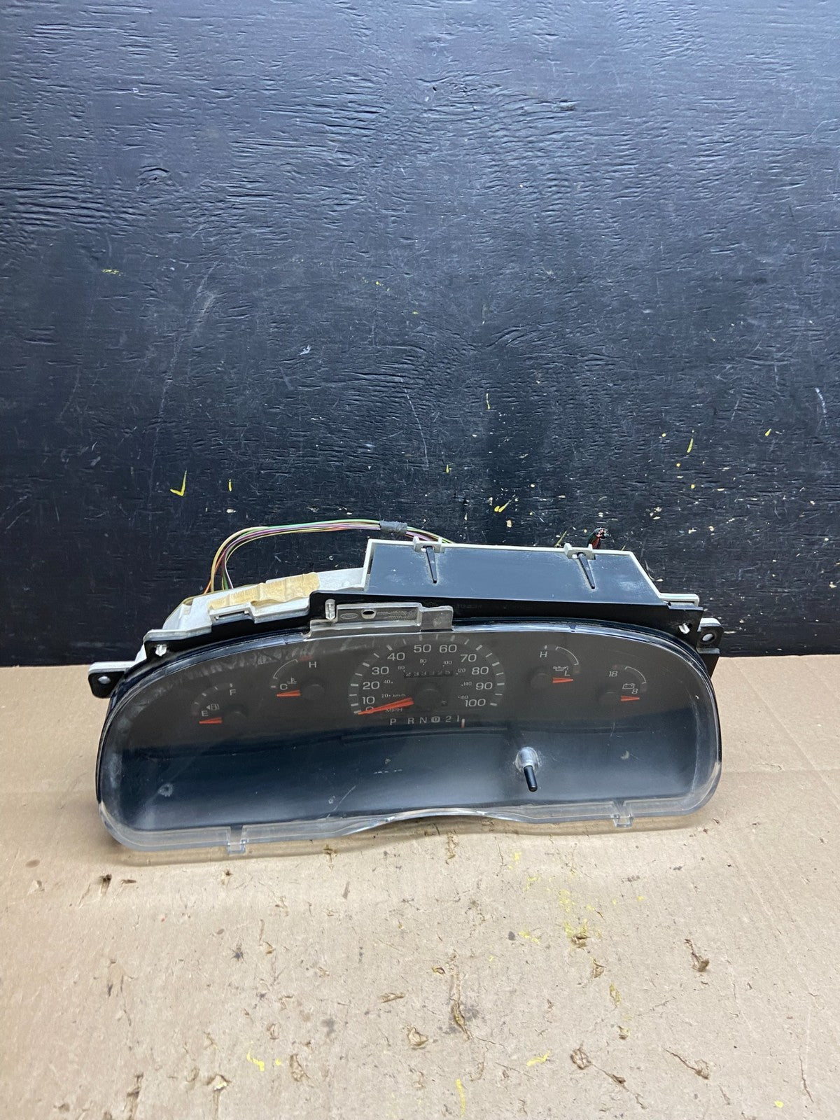 1997 to 2003 Ford E150 E250 E350 VAN Gauge Speedometer Cluster u4972 DG0