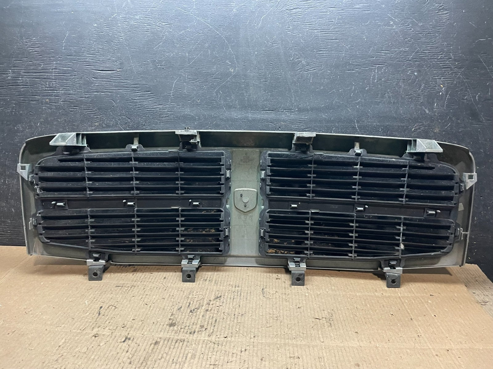2004 to 2006 Dodge Durango Front Upper Chrome Grill Grille Oem Y1266 DG5