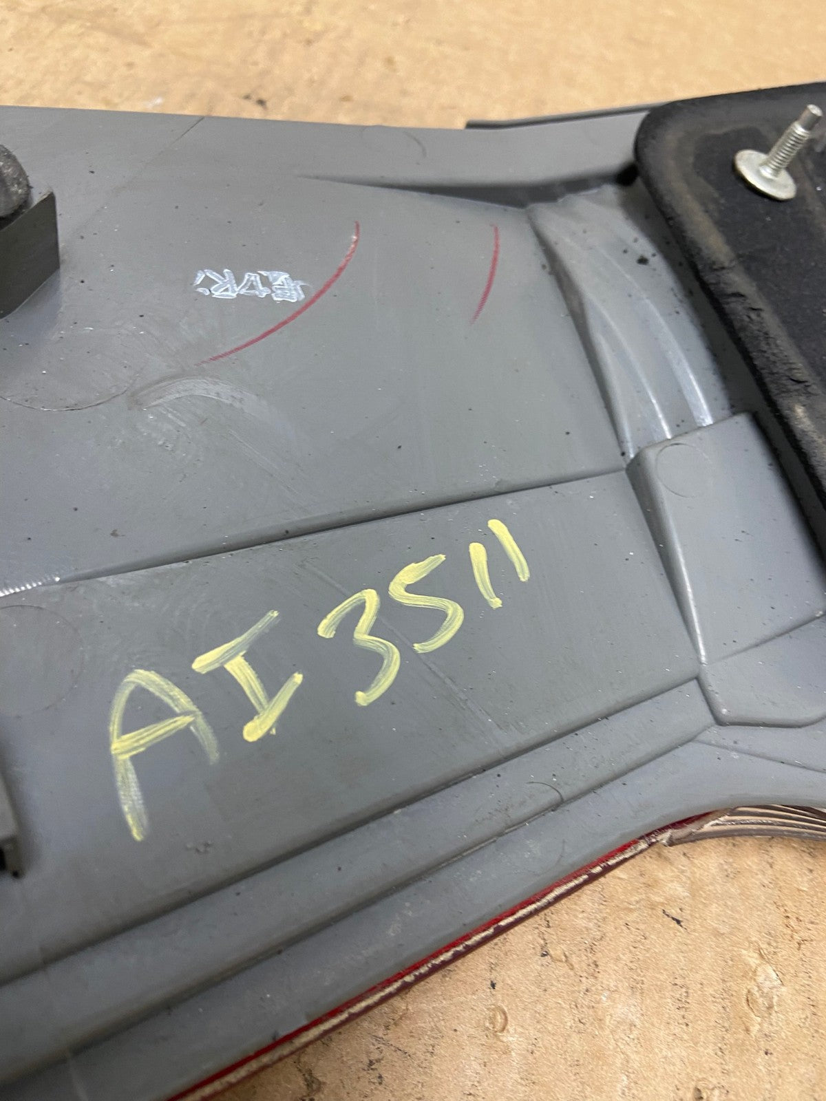 2008 to 2010 Honda Odyssey Left Driver LH Side Tail Light Inner AI3511 LK7