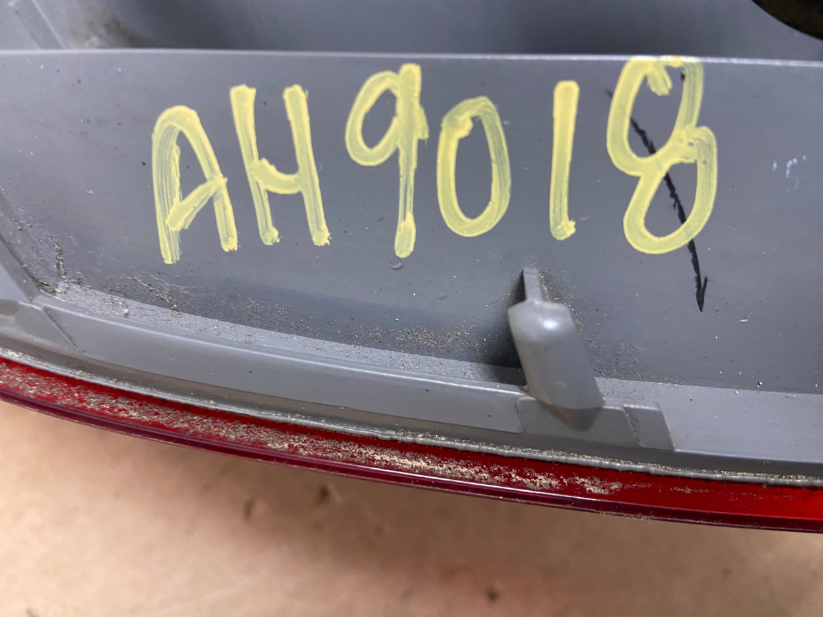 2007 - 2011 Honda Cr-v Crv Right Passenger Rh Side Tail Light AH9018 LK7