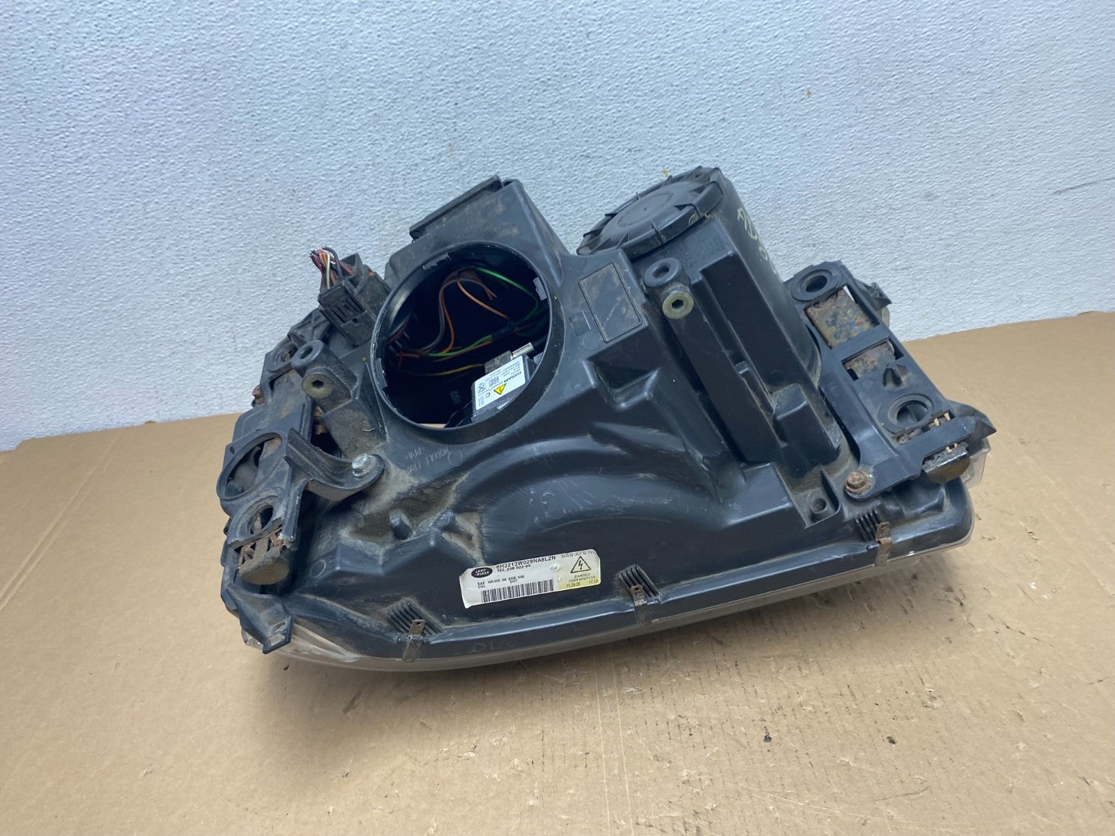 2006-2009 Land Rover Range Rover Right Passenger Xenon Headlight AD8031 DW5