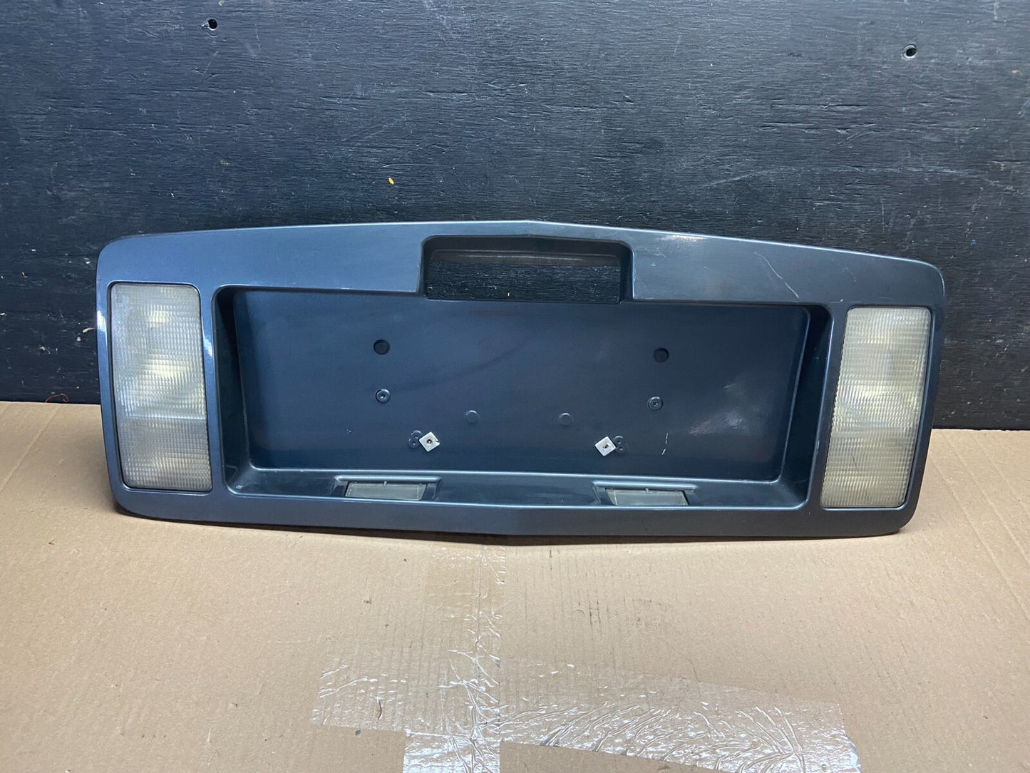 2004-2009 Cadillac SRX Trunk Panel Lid Backup License Plate A7137 OEM0