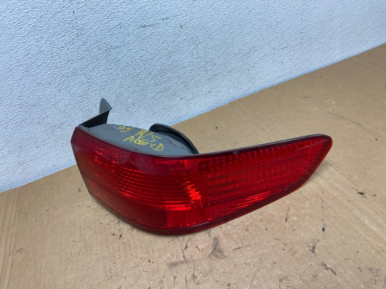 2005 Honda Accord Right Passenger Rh Side Tail Light AD3243 LK1