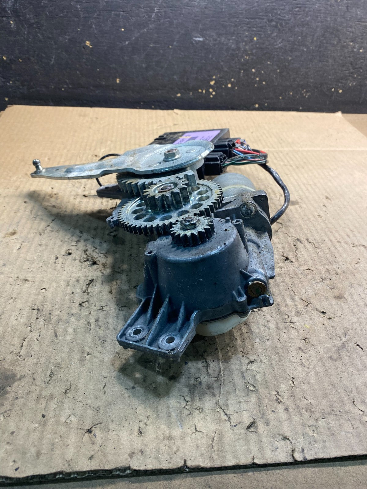 2007 2008 Acadia Enclave Escalade Suburban Liftgate Door Module Motor Z5034 DG5