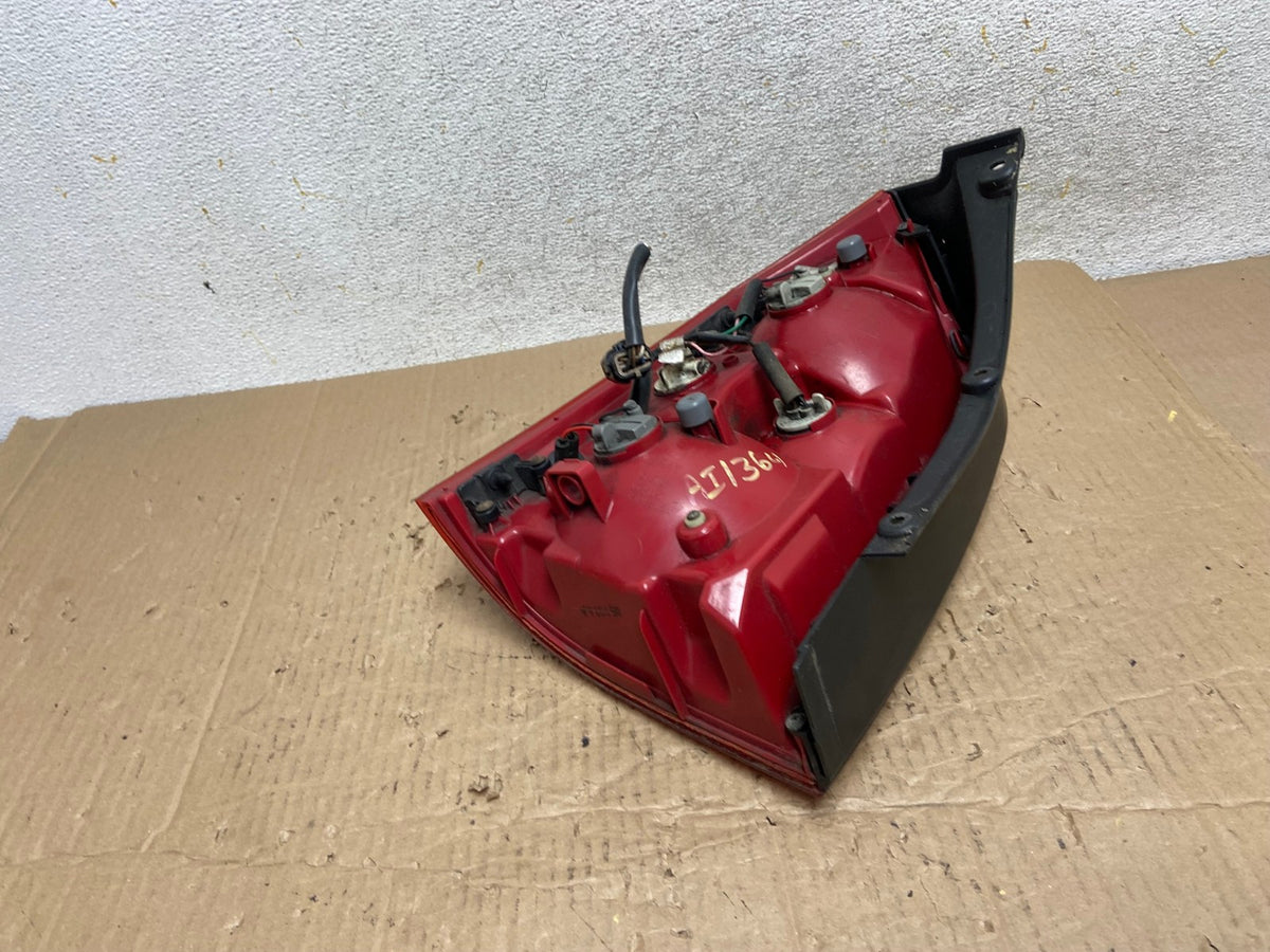 2005 to 2009 Hyundai Tucson Right Passenger Rh Tail Light AI1364 LK4
