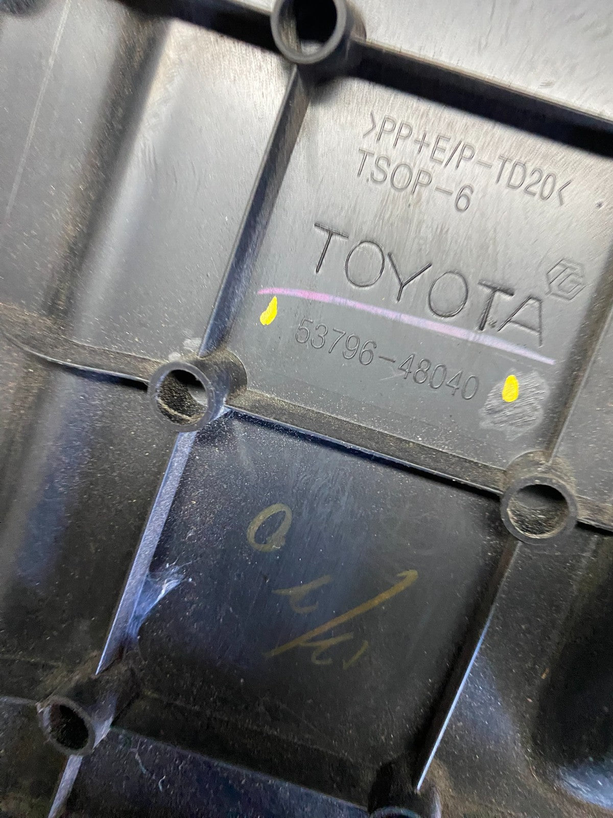 2006 to 2007 Toyota Highlander Hybrid Engine Motor Top Front Cover Q5830 DG8