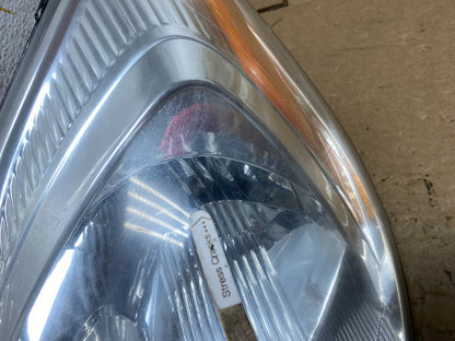 2004-2005 Toyota Sienna Left Driver LH Side Halogen Headlight AI3648 DW4
