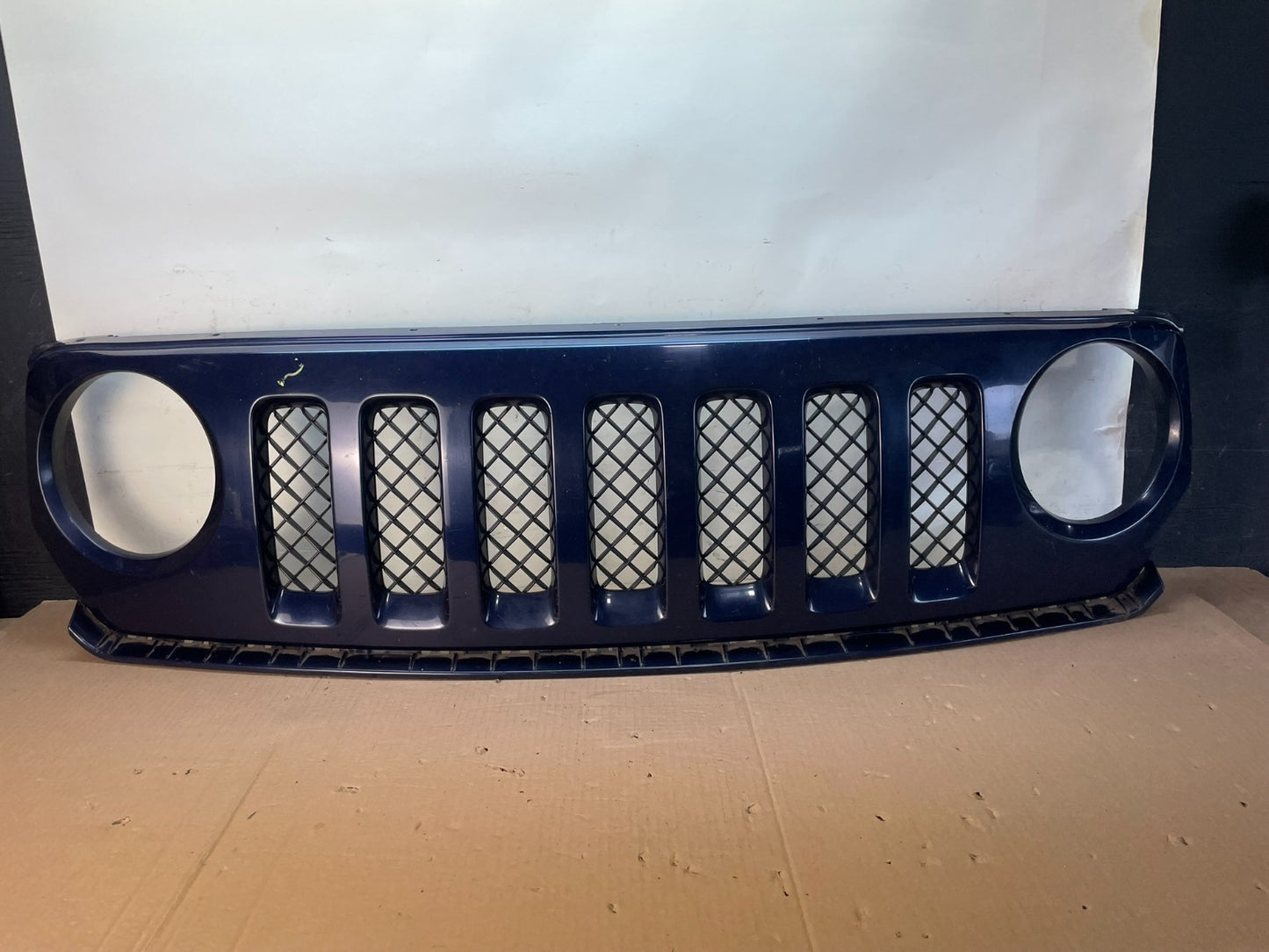 2011 to 2017 Jeep Patriot Front Bumper Upper Grille Grill AG7669 DG0