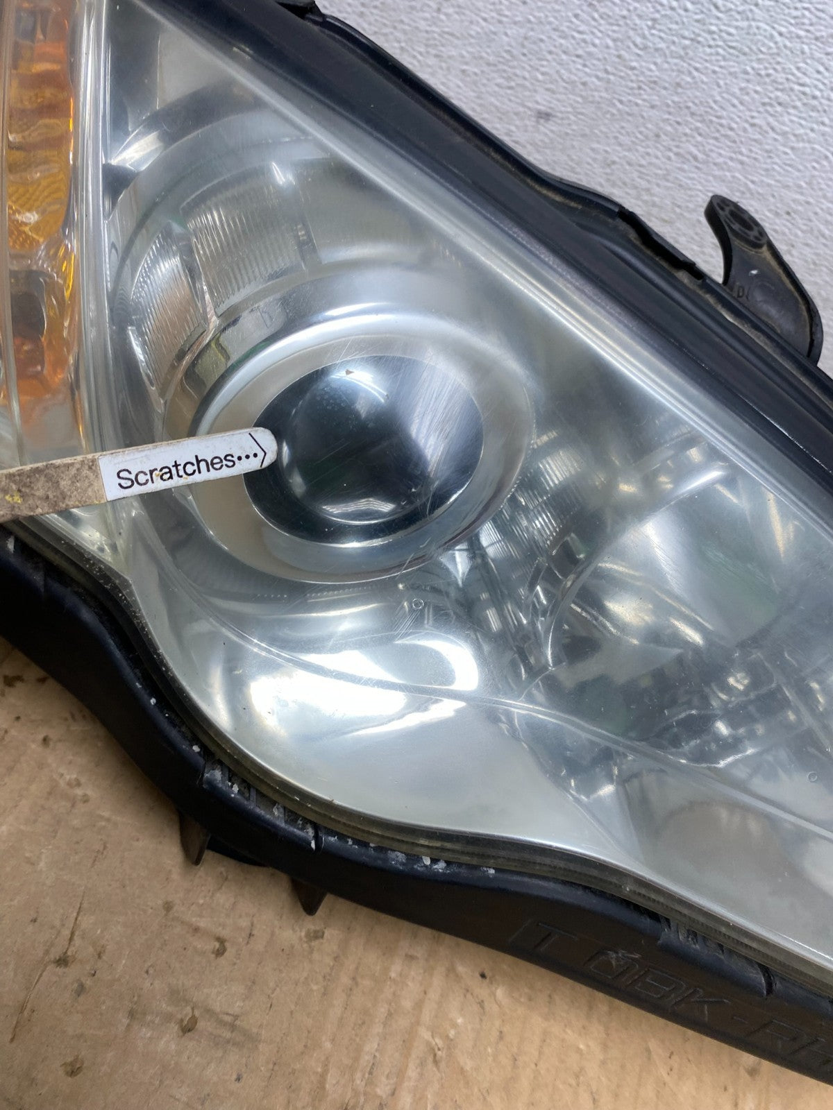 2008-2009 Subaru Legacy Right Passenger Rh Side Headlight Halogen AC7622 DW3