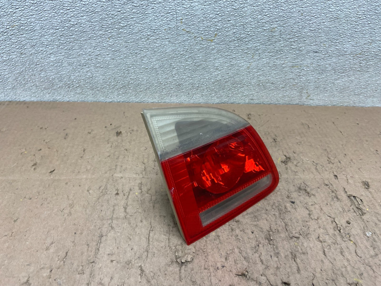 2006 - 2007 BMW 5 530i E61 Touring Left Driver LH Inner Tail Light Oem Y4863 DW2