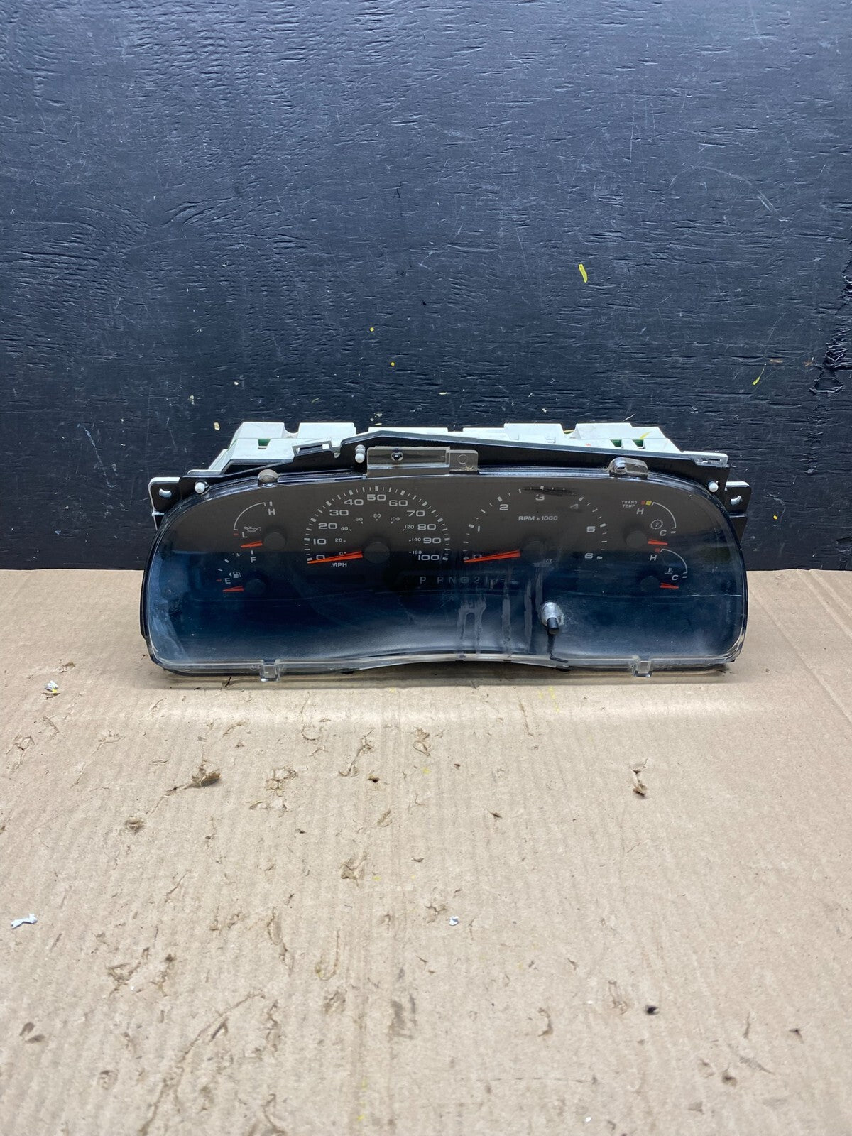 2000 2001 2002 Ford Expedition Speedometer Instrument Gauge Cluster N2605 DG0