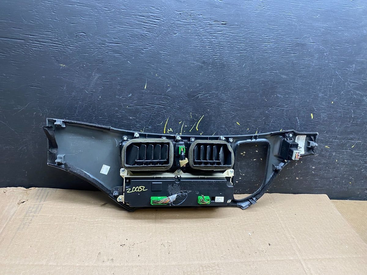 2005 to 2010 Honda Odyssey Radio Climate Control Dash Trim Bezel Z0052 DG4